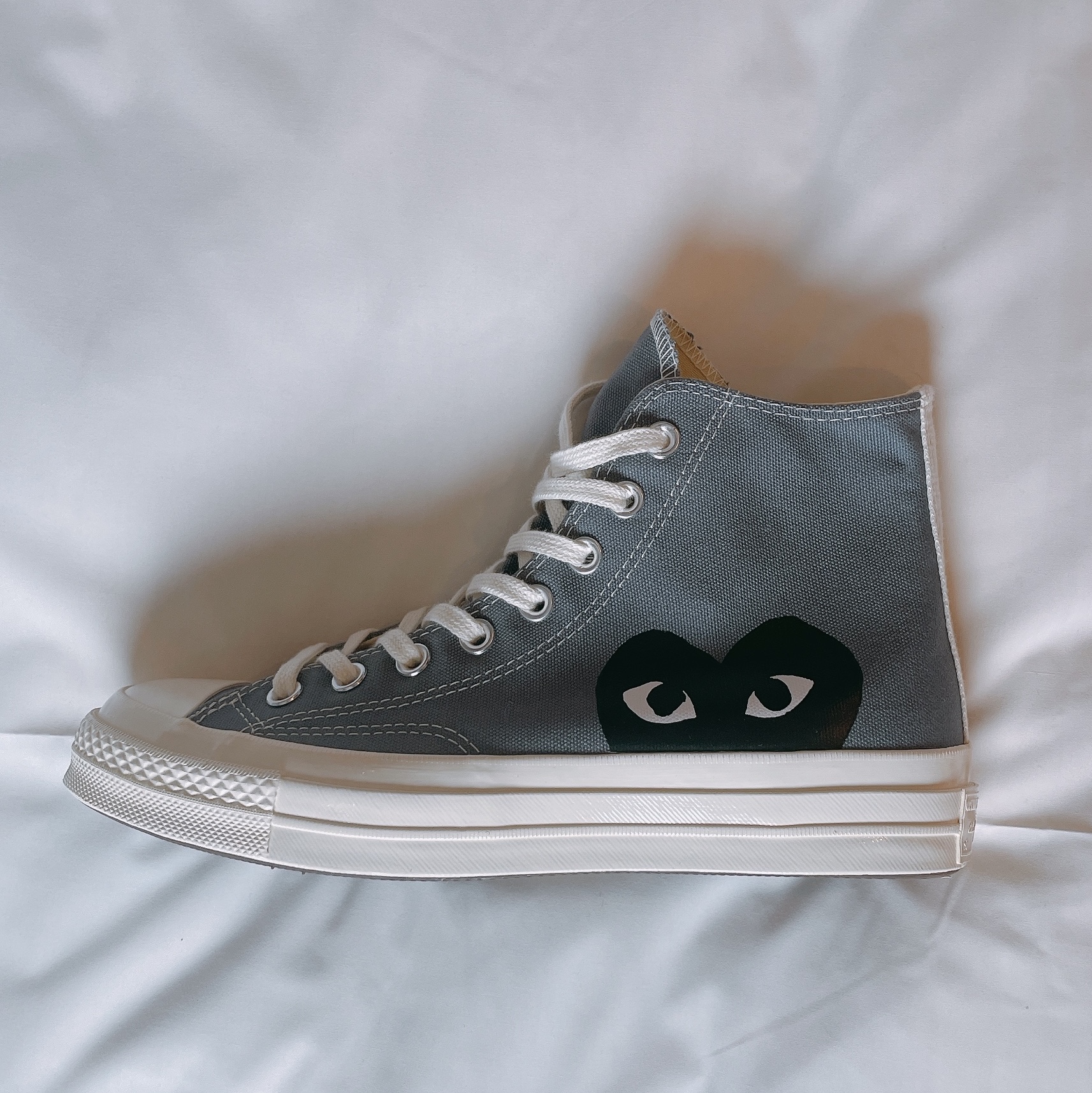 Converse x Play Comme des Garcons Chuck 70 Hi Steel Gray 착용 스타일