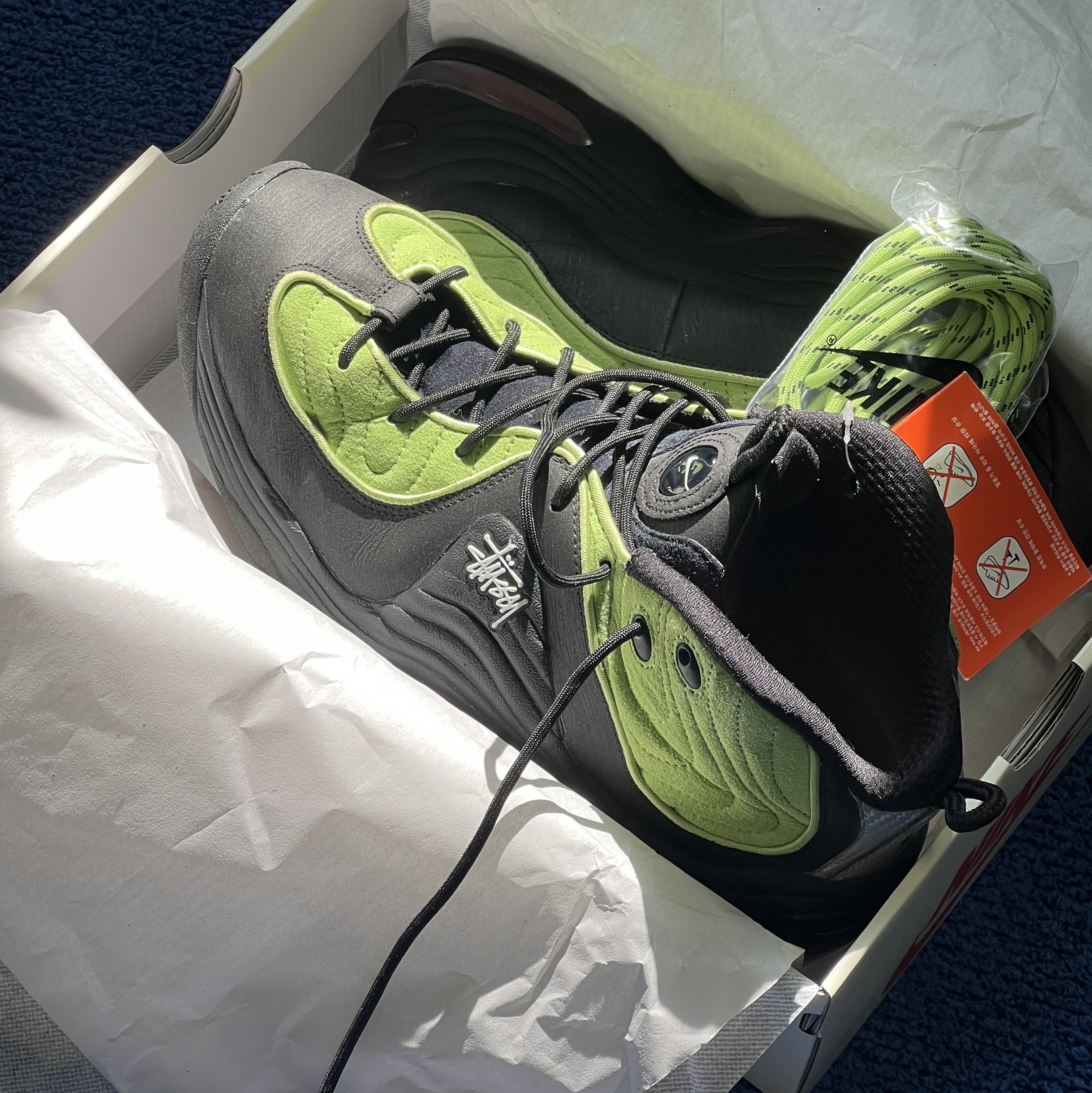 Nike x Stussy Air Penny II Vivid Green and Black 착용 스타일