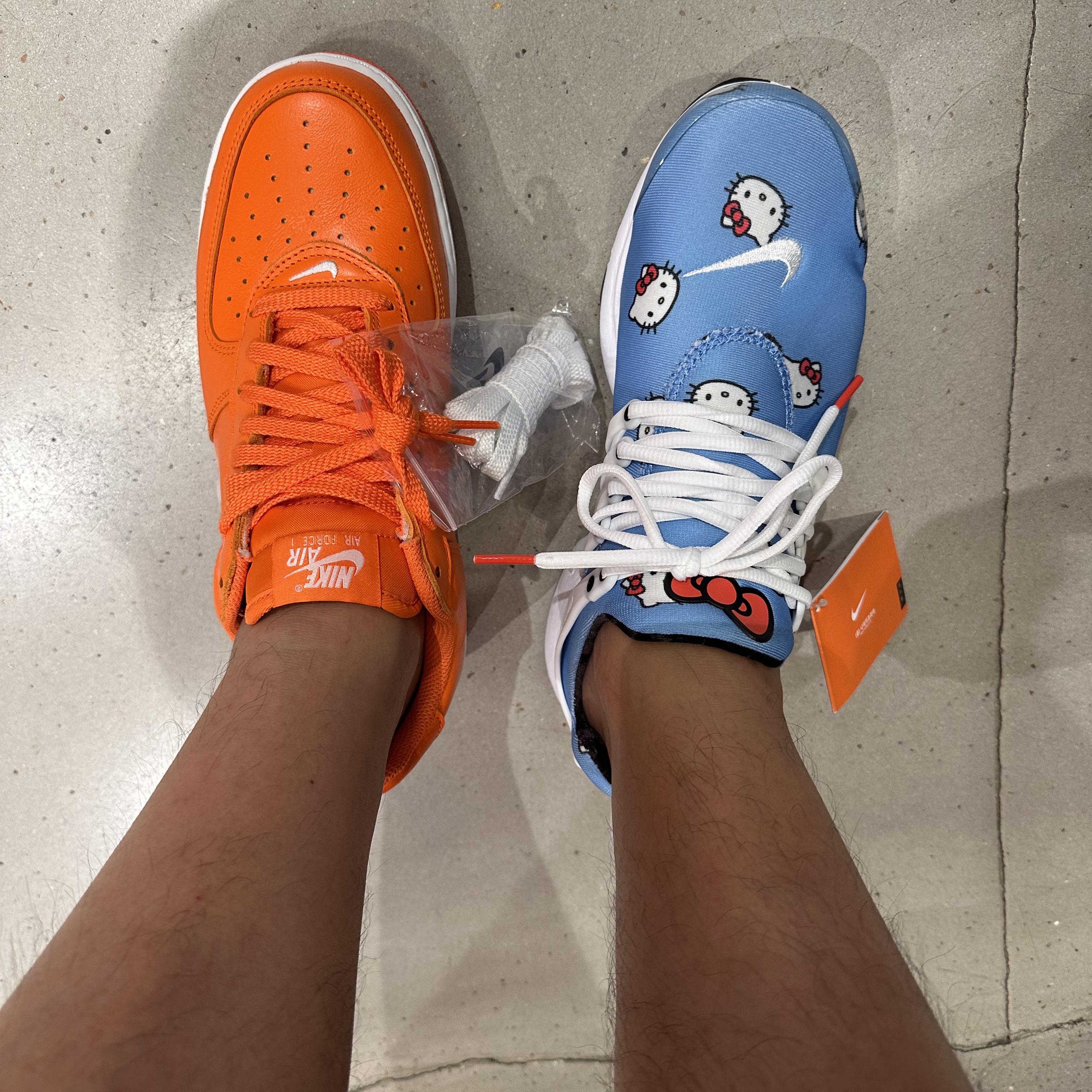 Nike x Hello Kitty Air Presto University Blue, Nike Air Force 1 Low Retro Color of The Month Safety Orange 착용 스타일