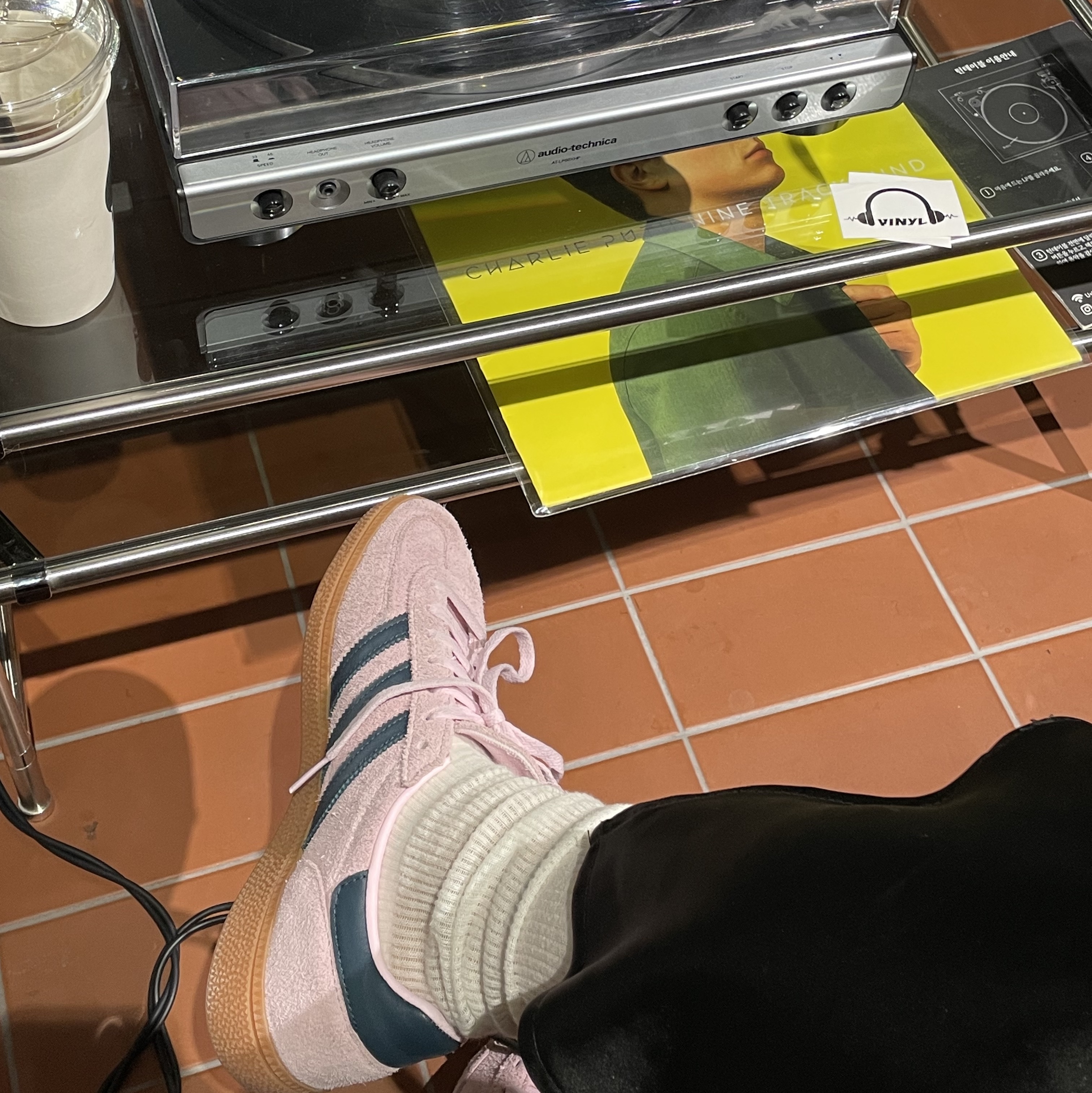 (W) Adidas Spezial Handball Clear Pink 착용 스타일 - 2