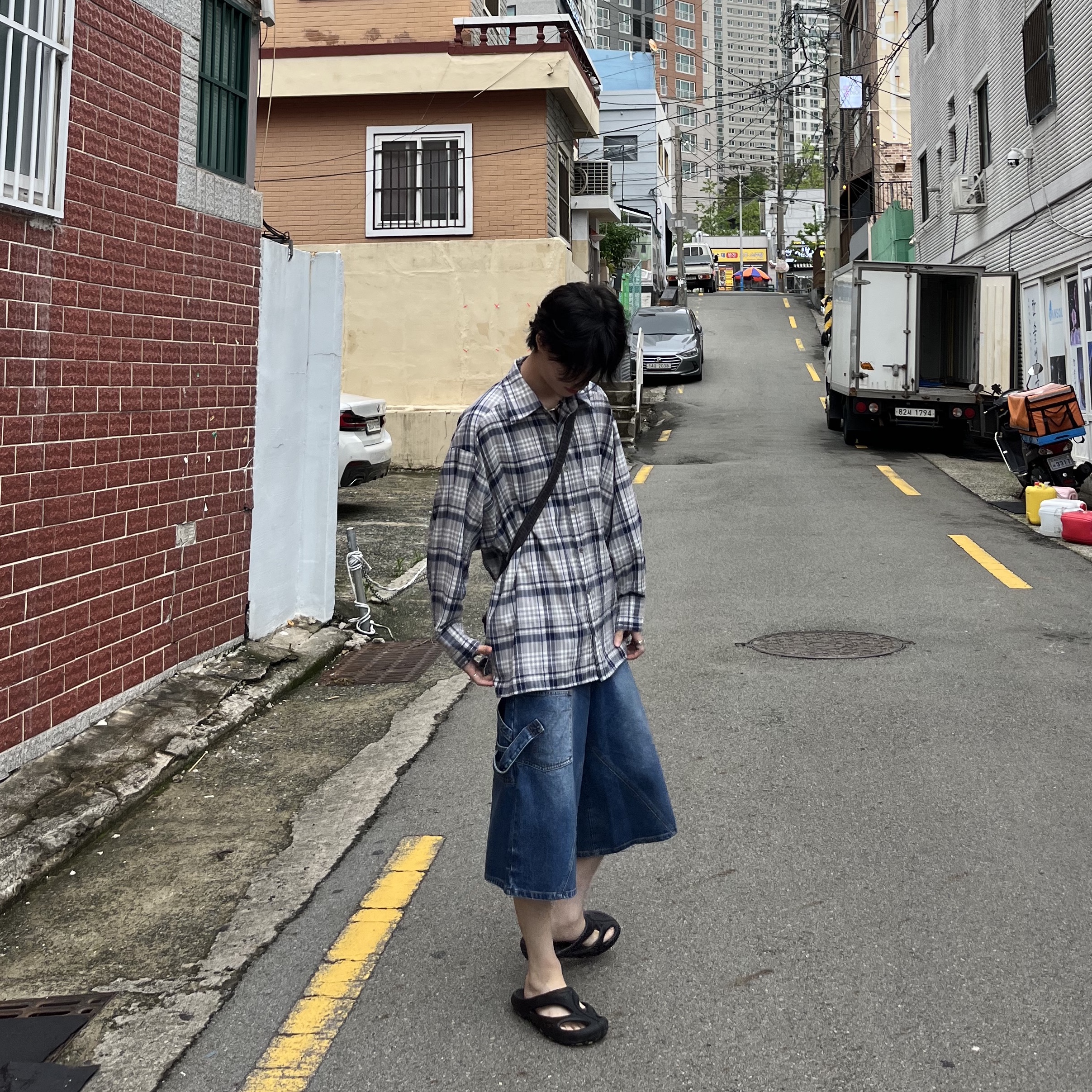 Keen Shanti Black Dawn Blue 착용 스타일 - 2