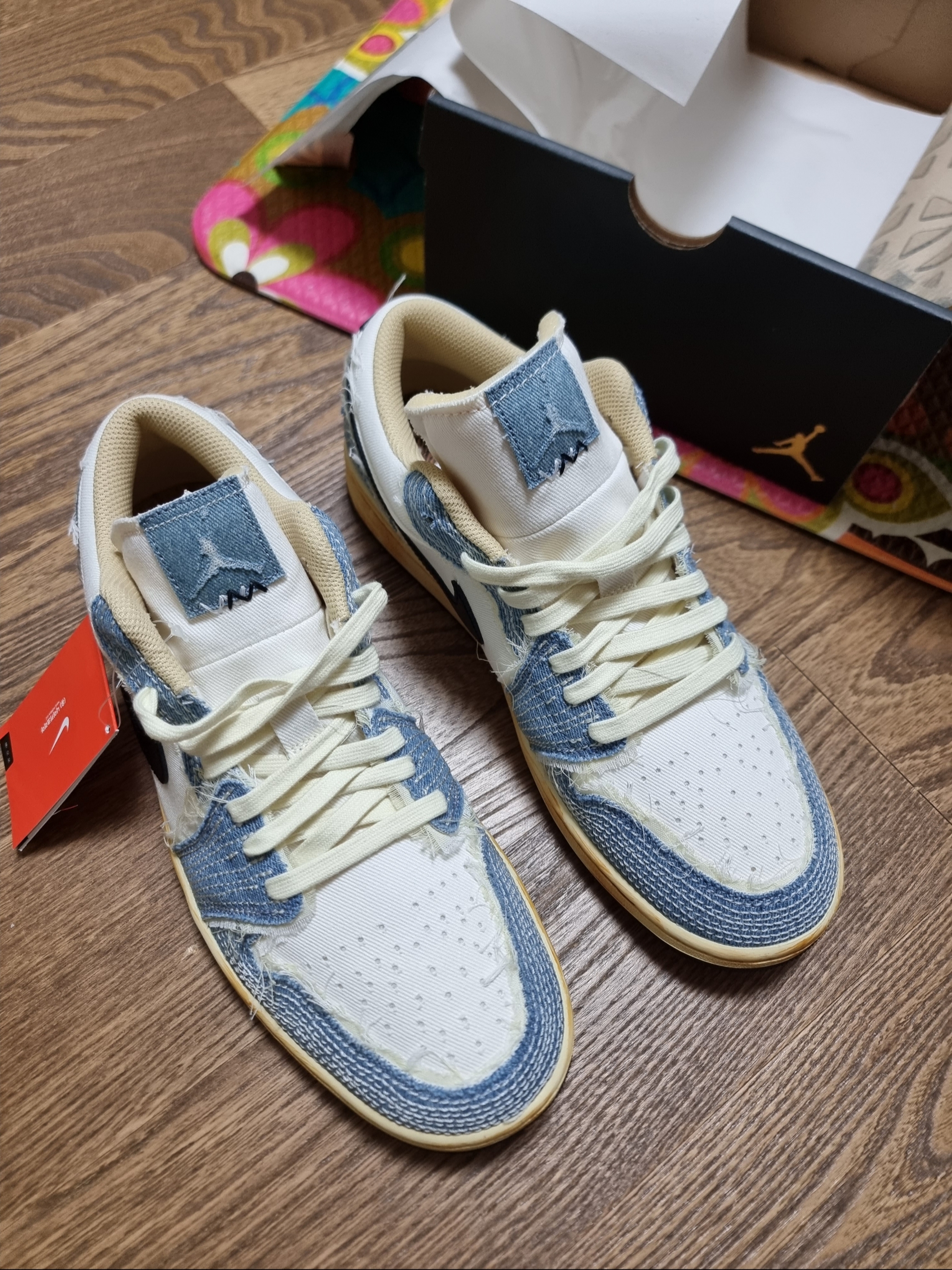 Jordan 1 Low World Make Japan 착용 스타일 - 1