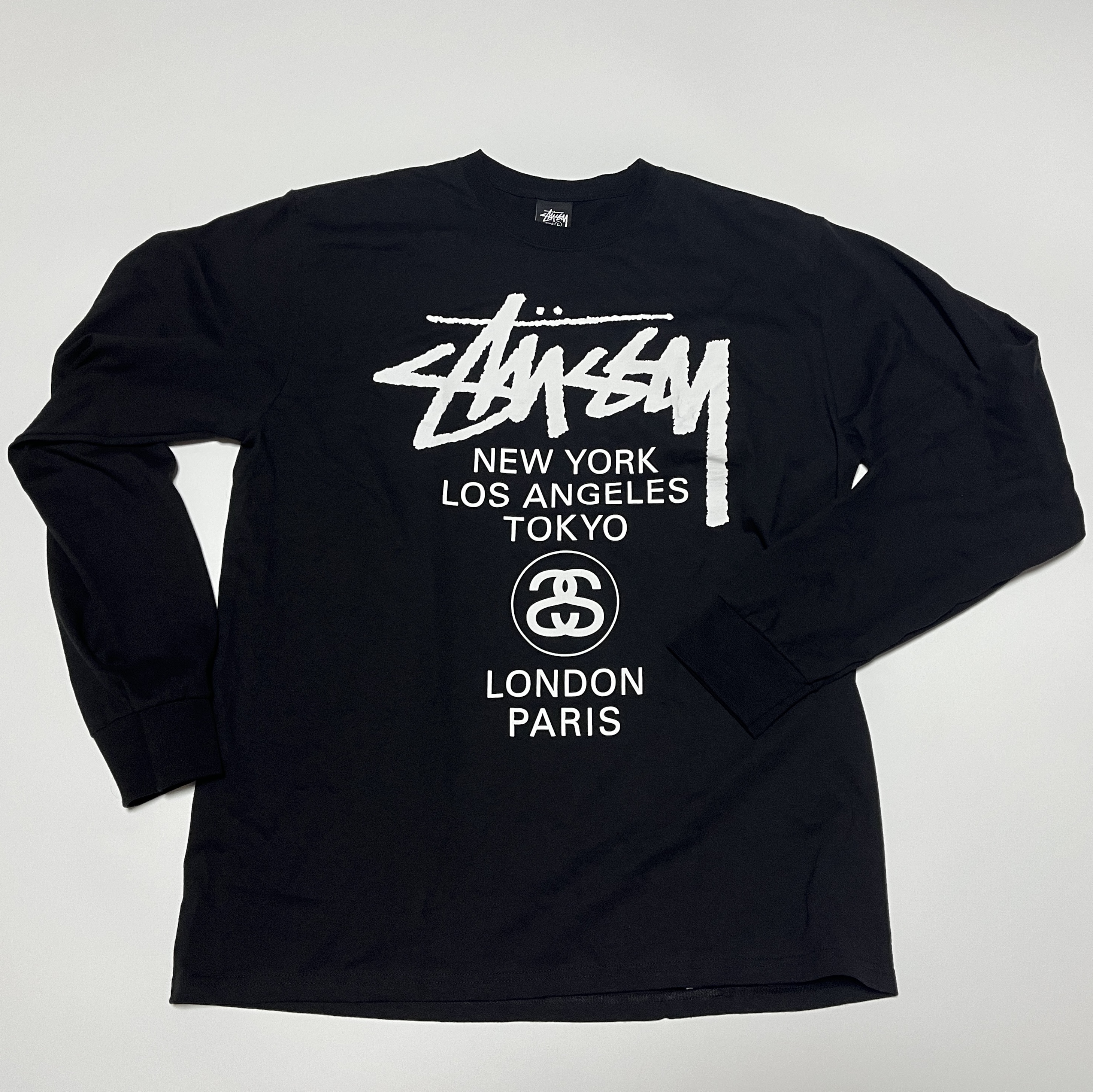 Stussy World Tour LS T-Shirt Black 착용 스타일 - 1