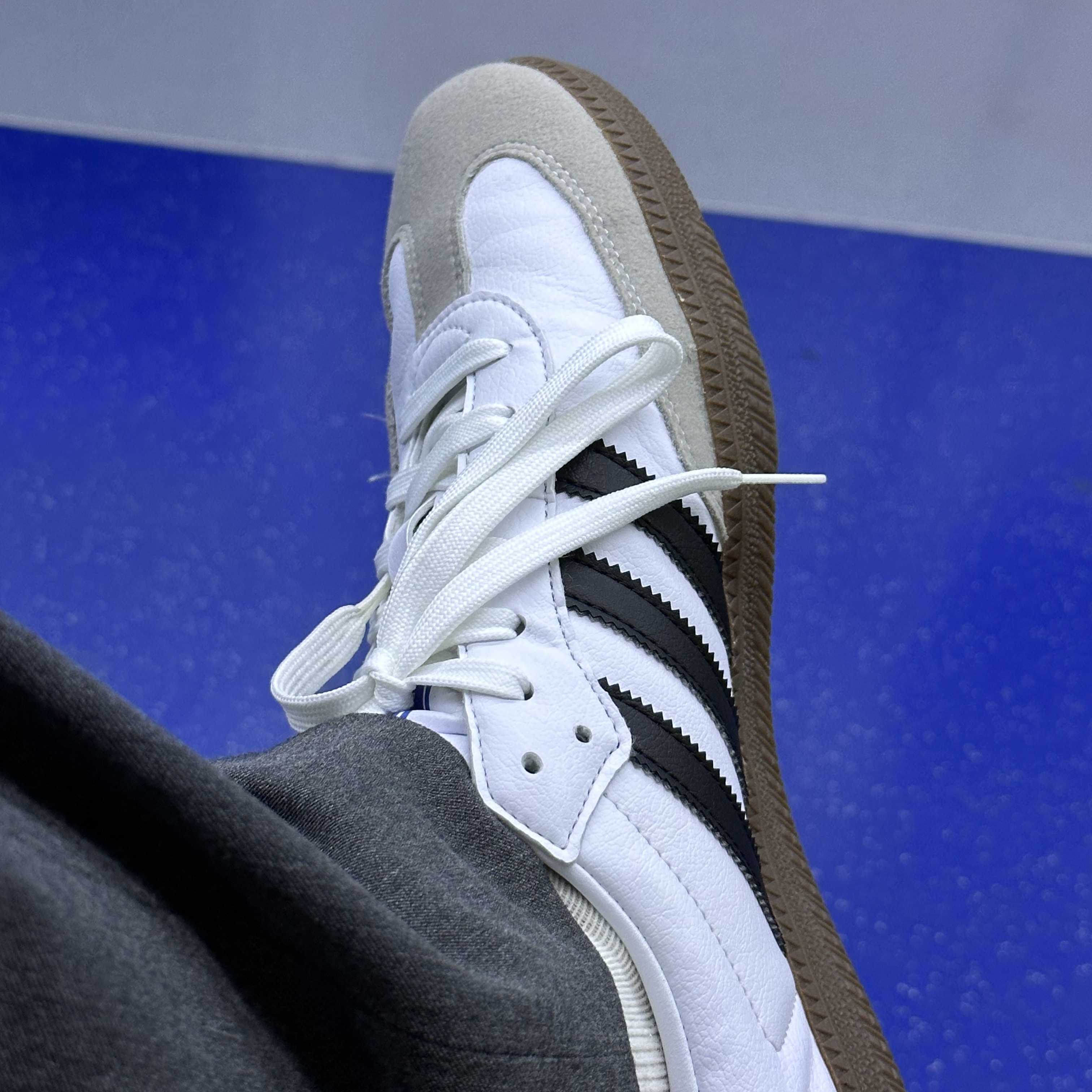 Adidas Samba Vegan White Black 착용 스타일