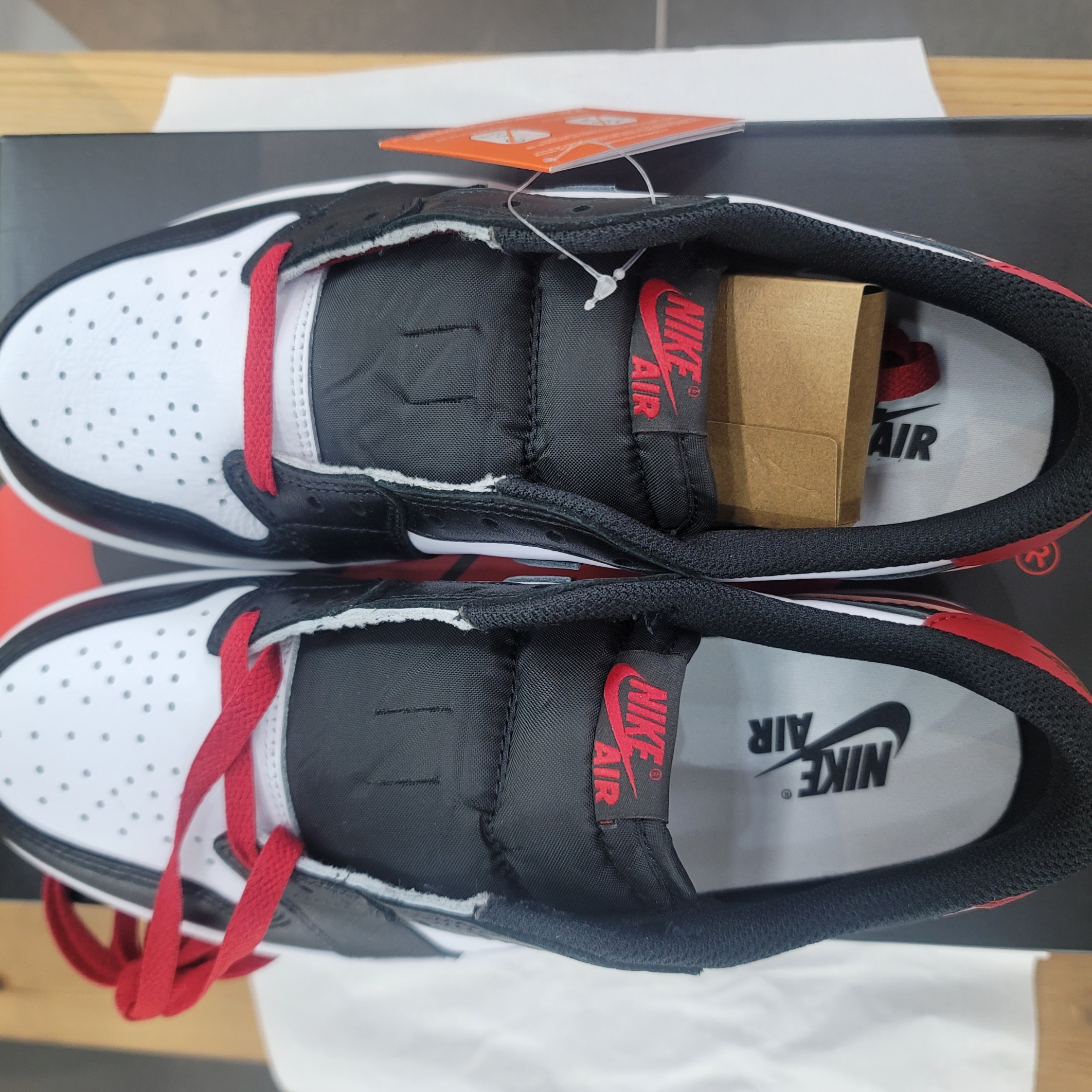 Jordan 1 Retro Low OG Black Toe 착용 스타일 - 3