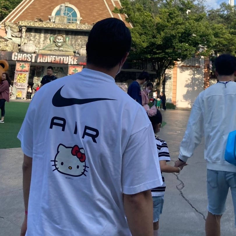 Nike x Hello Kitty NRG Air T-Shirt White - Asia, Nike x Supreme Air Force 1 Low White 착용 스타일 - 1