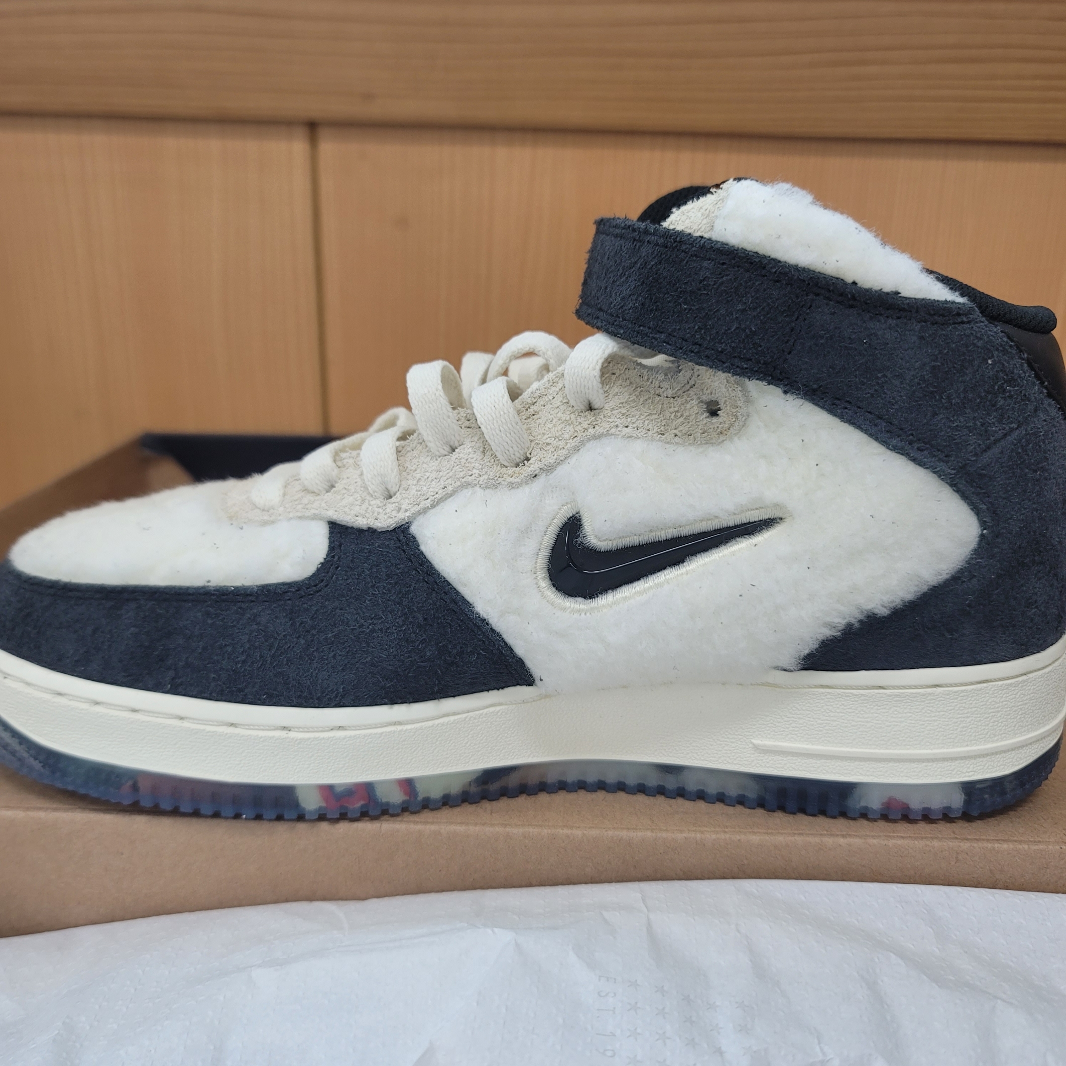 Nike Air Force 1 Mid '07 Premium Culture Day 착용 스타일 - 2