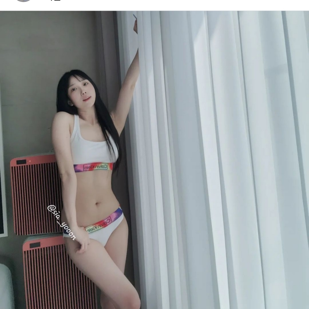 (W) Palace x CK1 Unlined Bralette Classic White - 22SS, (W) Palace x CK1 Bikini Classic White - 22SS 착용 스타일