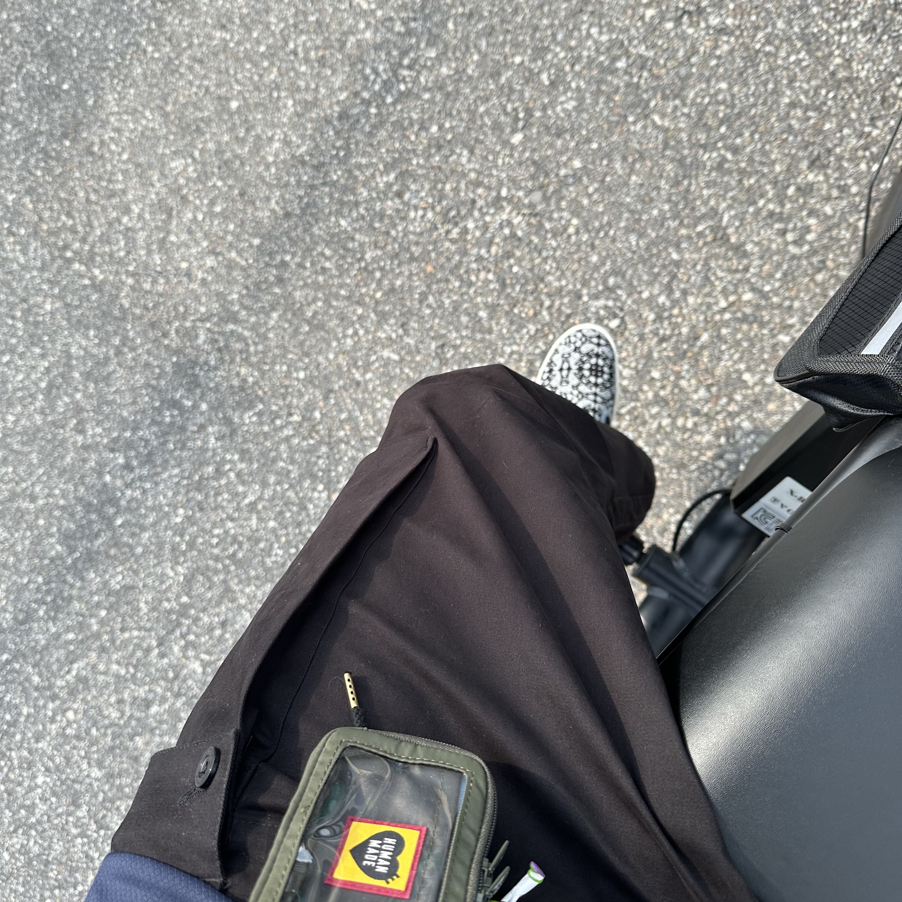 Human Made Military Card Case Olive Drab 착용 스타일