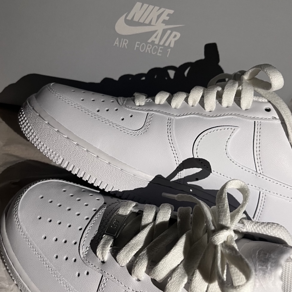 (W) Nike Air Force 1 '07 Low White 착용 스타일 - 1