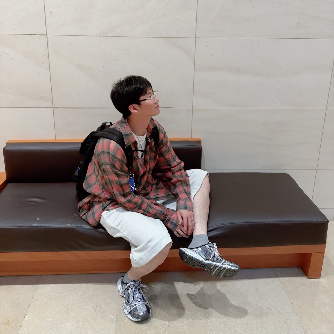 Our Legacy Borrowed Shirt Big Lumbercheck Print, Balenciaga 3XL Mule Grey White Red 착용 스타일 - 1