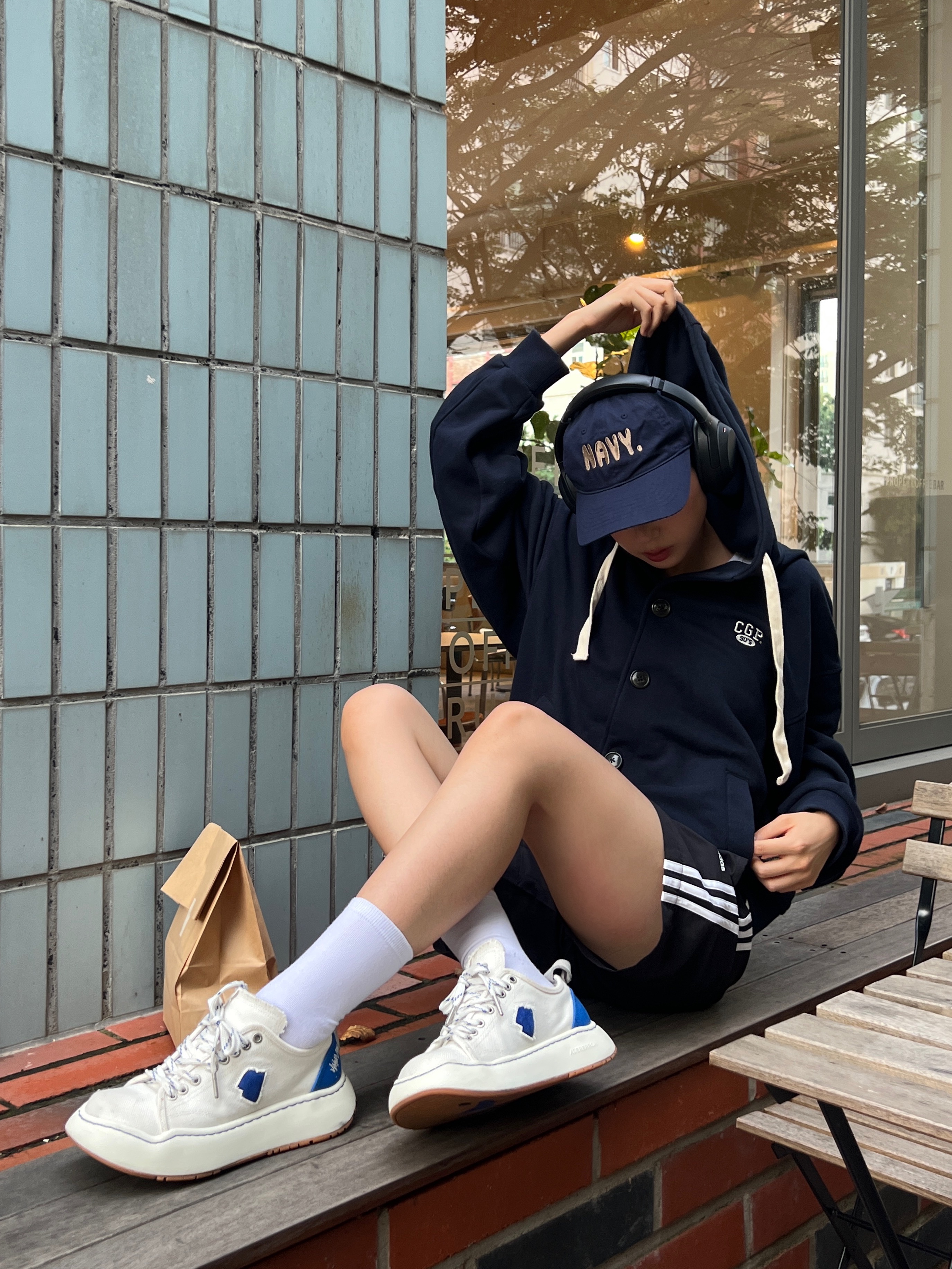 Ader Error Log; Canv White, Adidas Adicolor Classics 3-Stripes Swim Shorts Black - KR Sizing 착용 스타일 - 4
