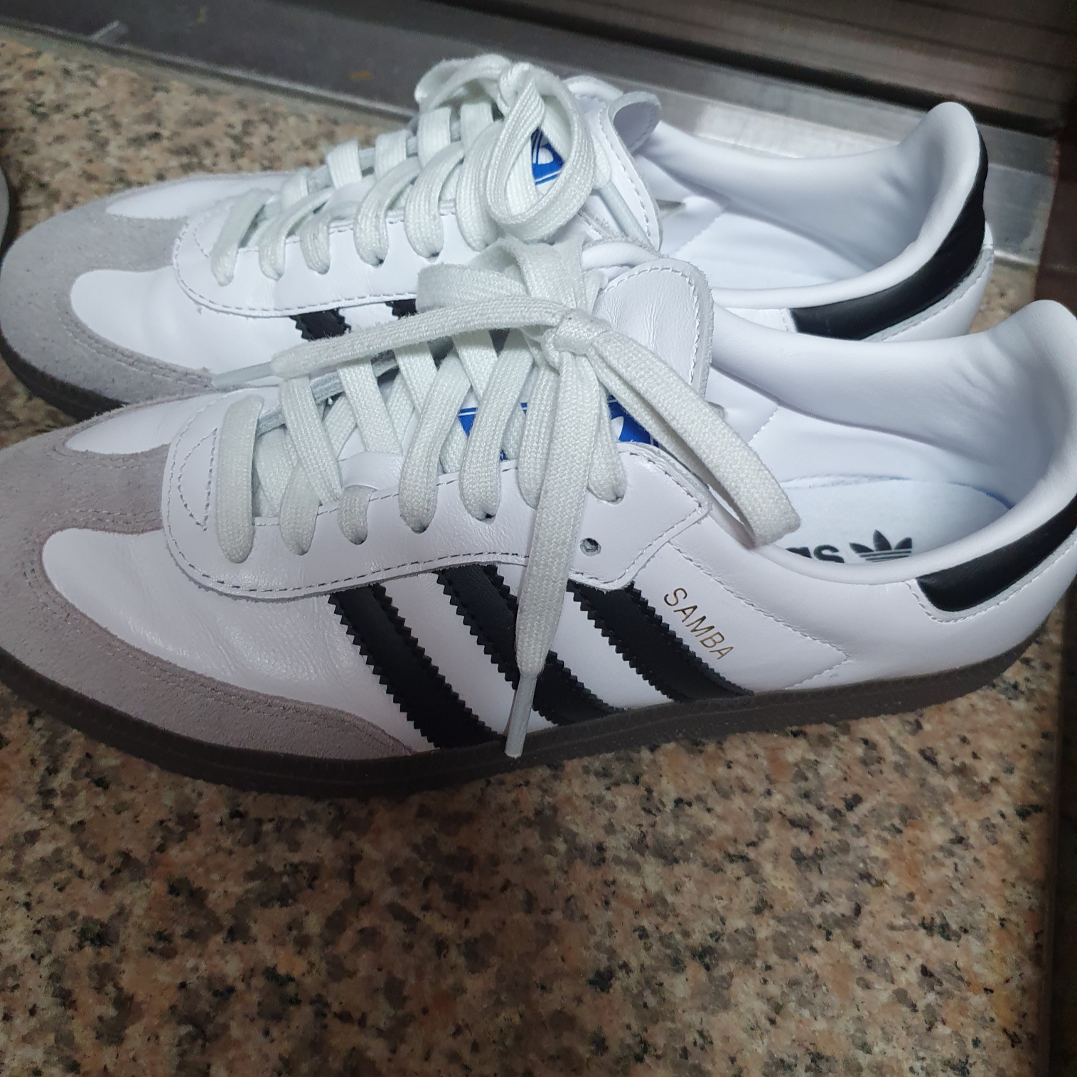 Adidas Samba OG Cloud White 착용 스타일 - 2