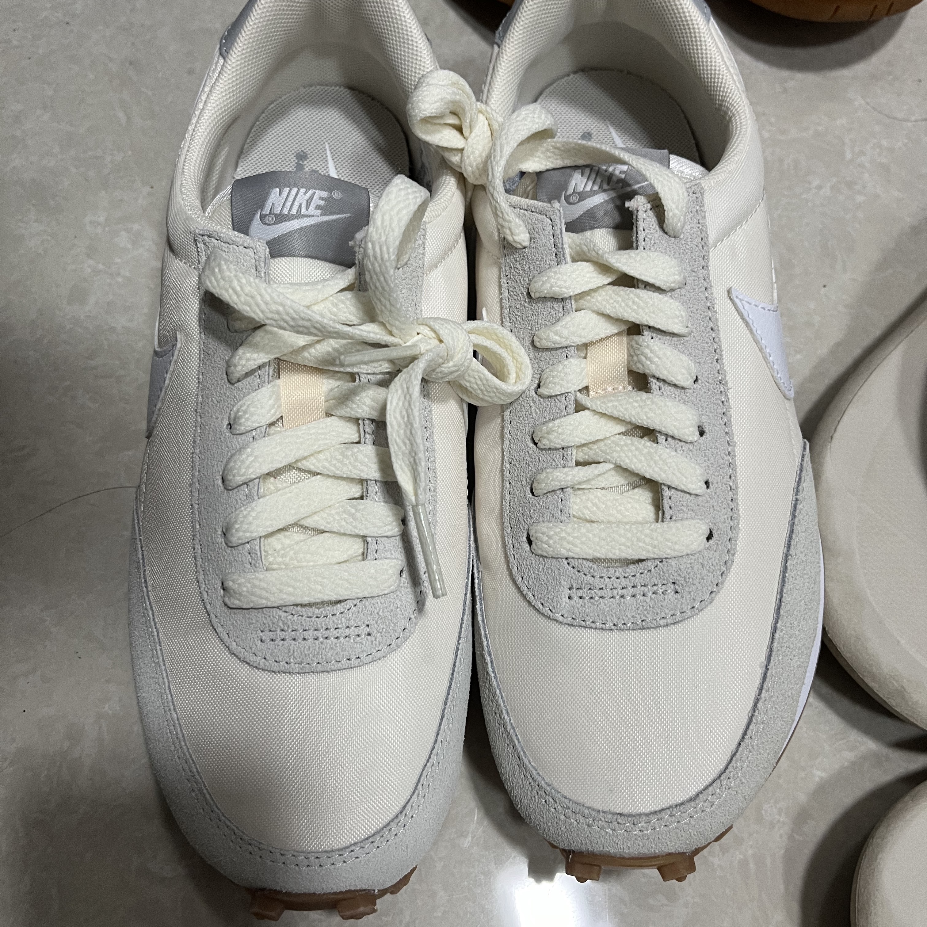 (W) Nike Daybreak Summit White 착용 스타일 - 1
