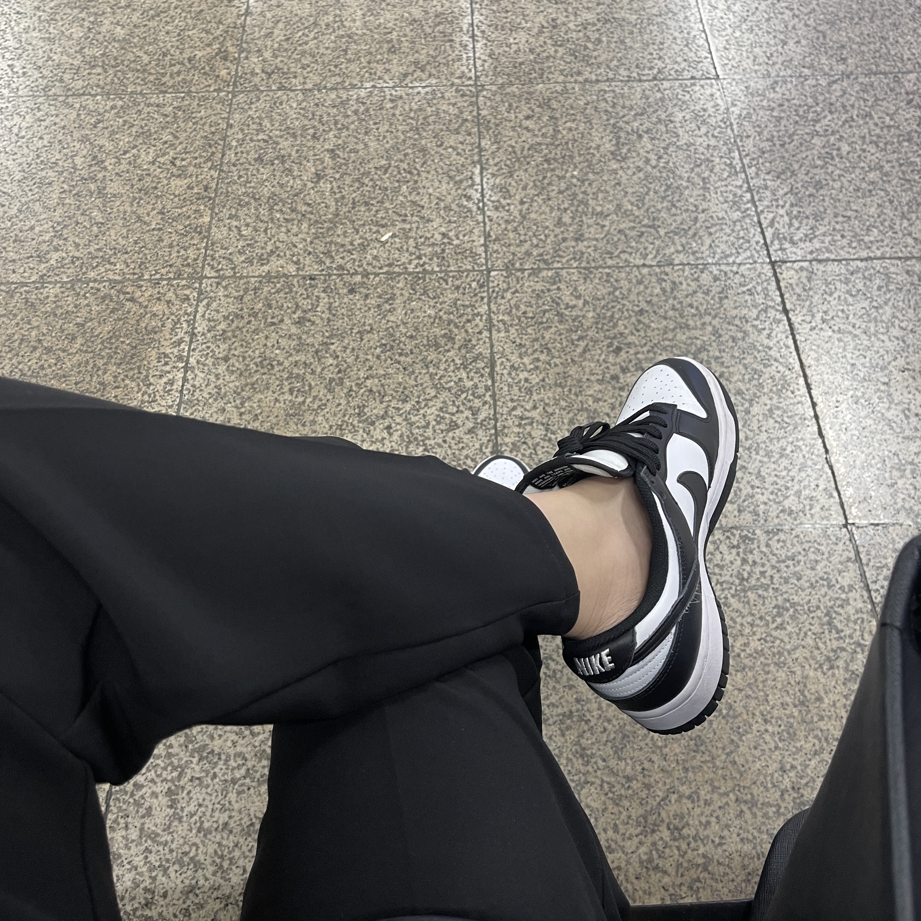 (W) Nike Dunk Low Black 착용 스타일