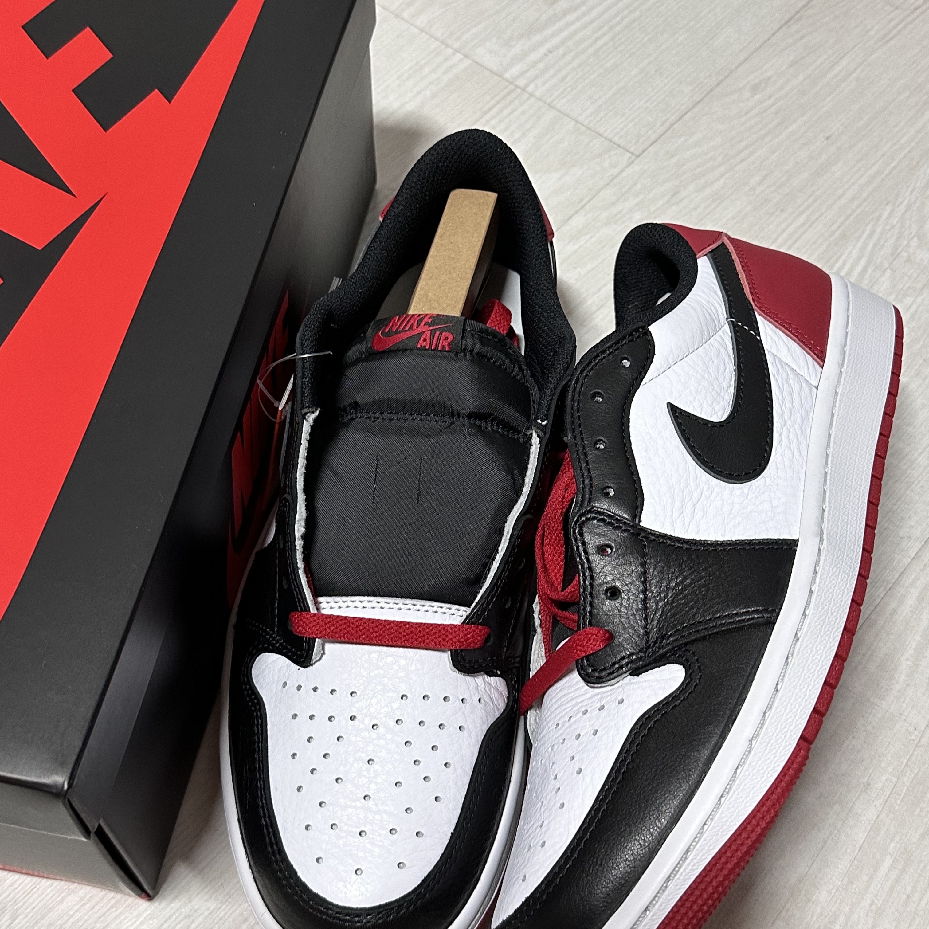 Jordan 1 Retro Low OG Black Toe 착용 스타일