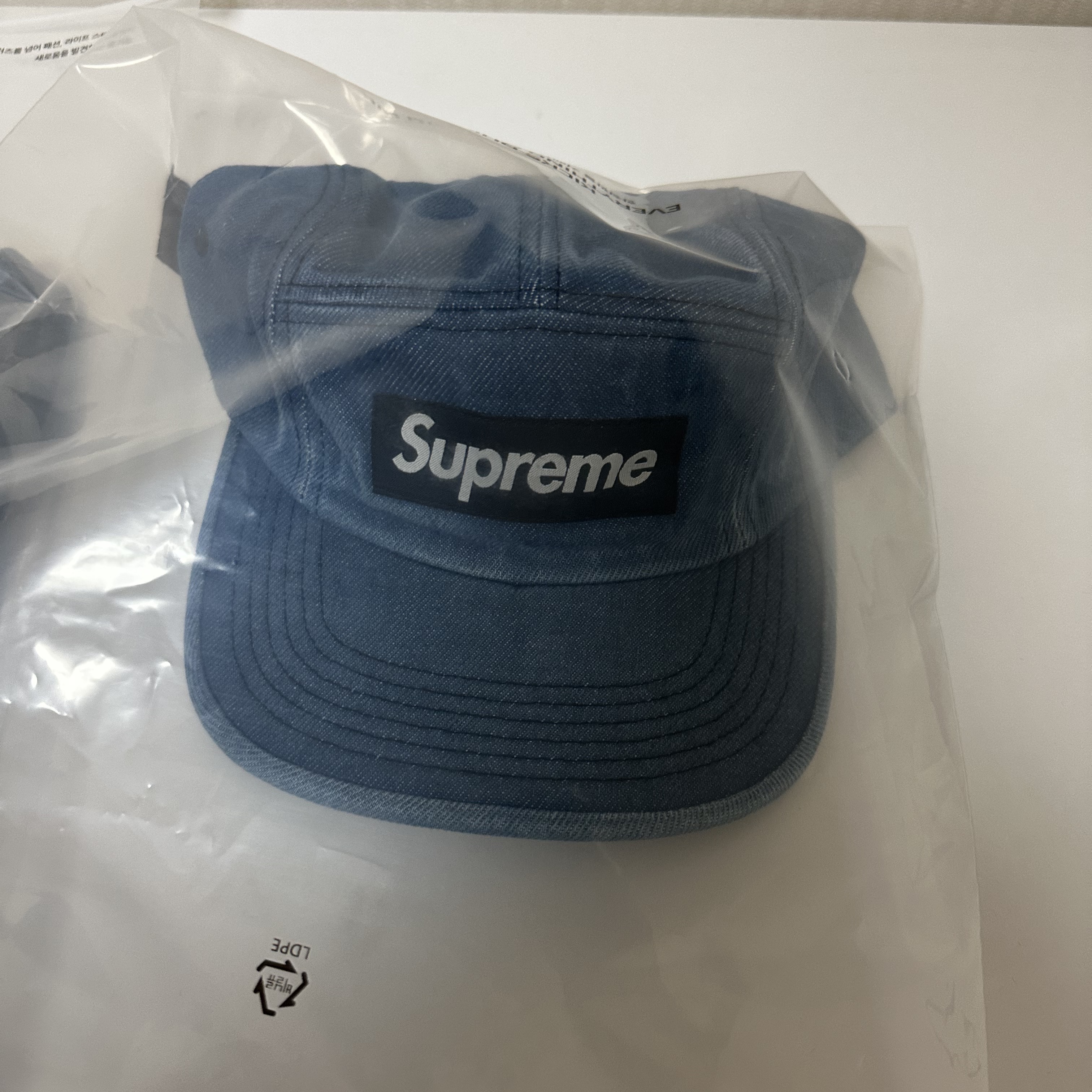 Supreme Washed Chino Twill Camp Cap Denim - 23FW 착용 스타일