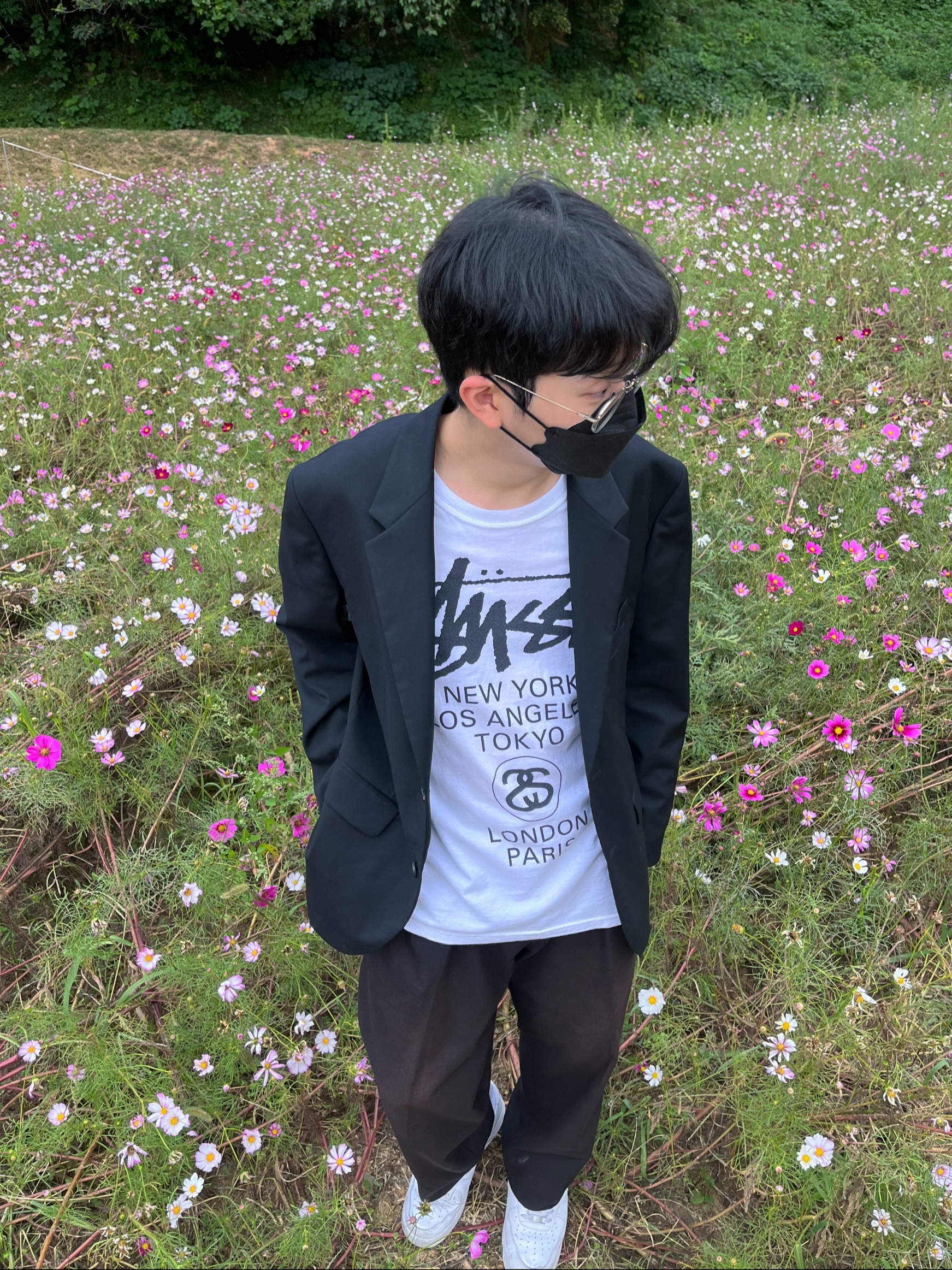 Stussy World Tour T-Shirt White 착용 스타일 - 1