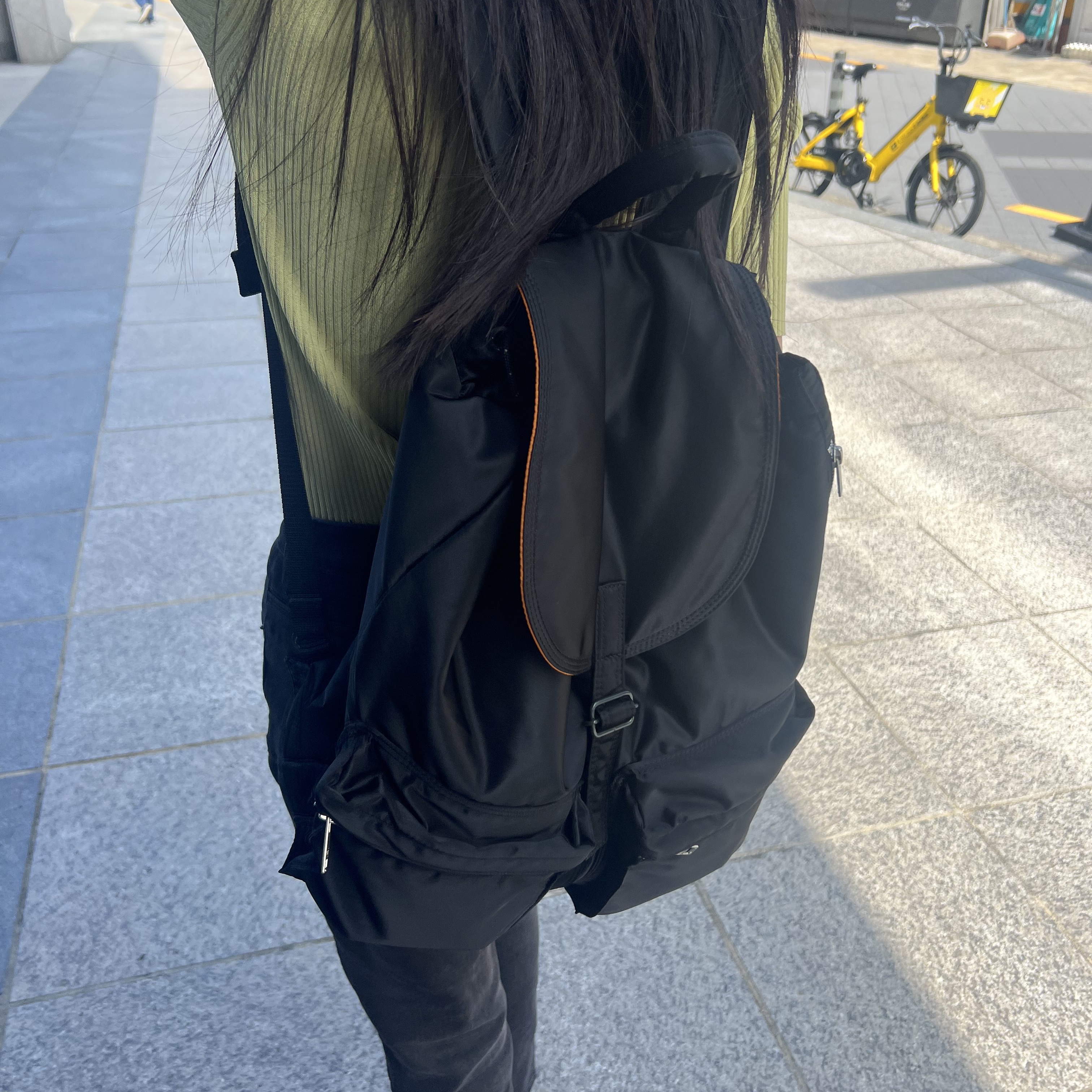Porter Tanker Backpack Black 착용 스타일