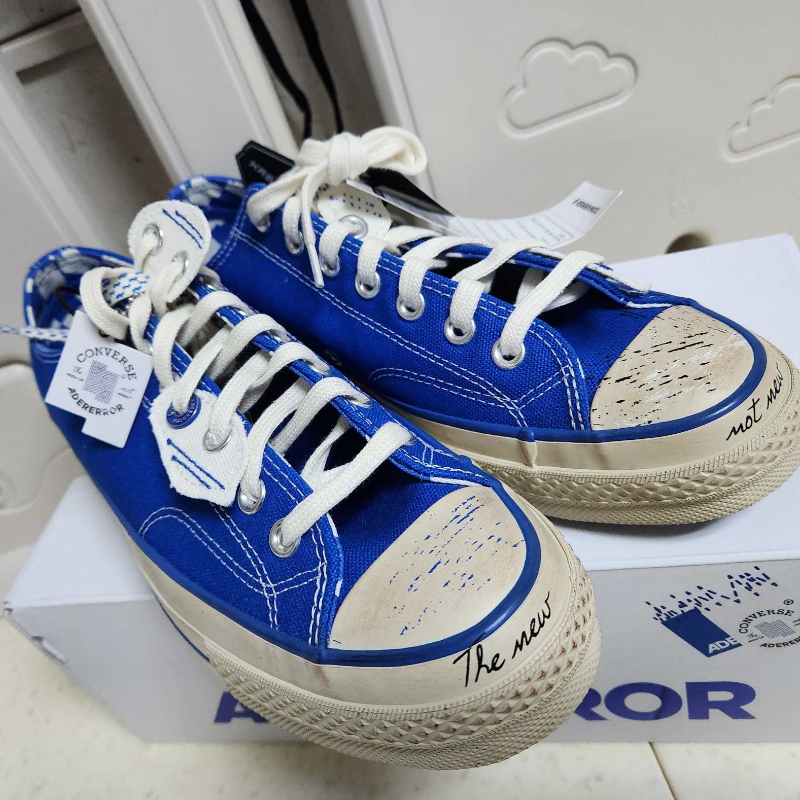 Converse x Ader Error Chuck 70 Ox Imperial Blue 착용 스타일