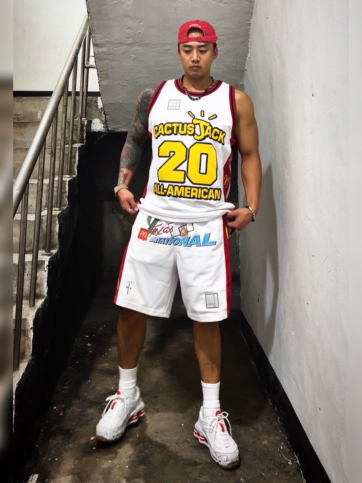 Supreme Pigment Canvas S Logo 6-Panel Red - 23SS, Nike x Supreme Shox Ride 2 SP White 착용 스타일 - 2