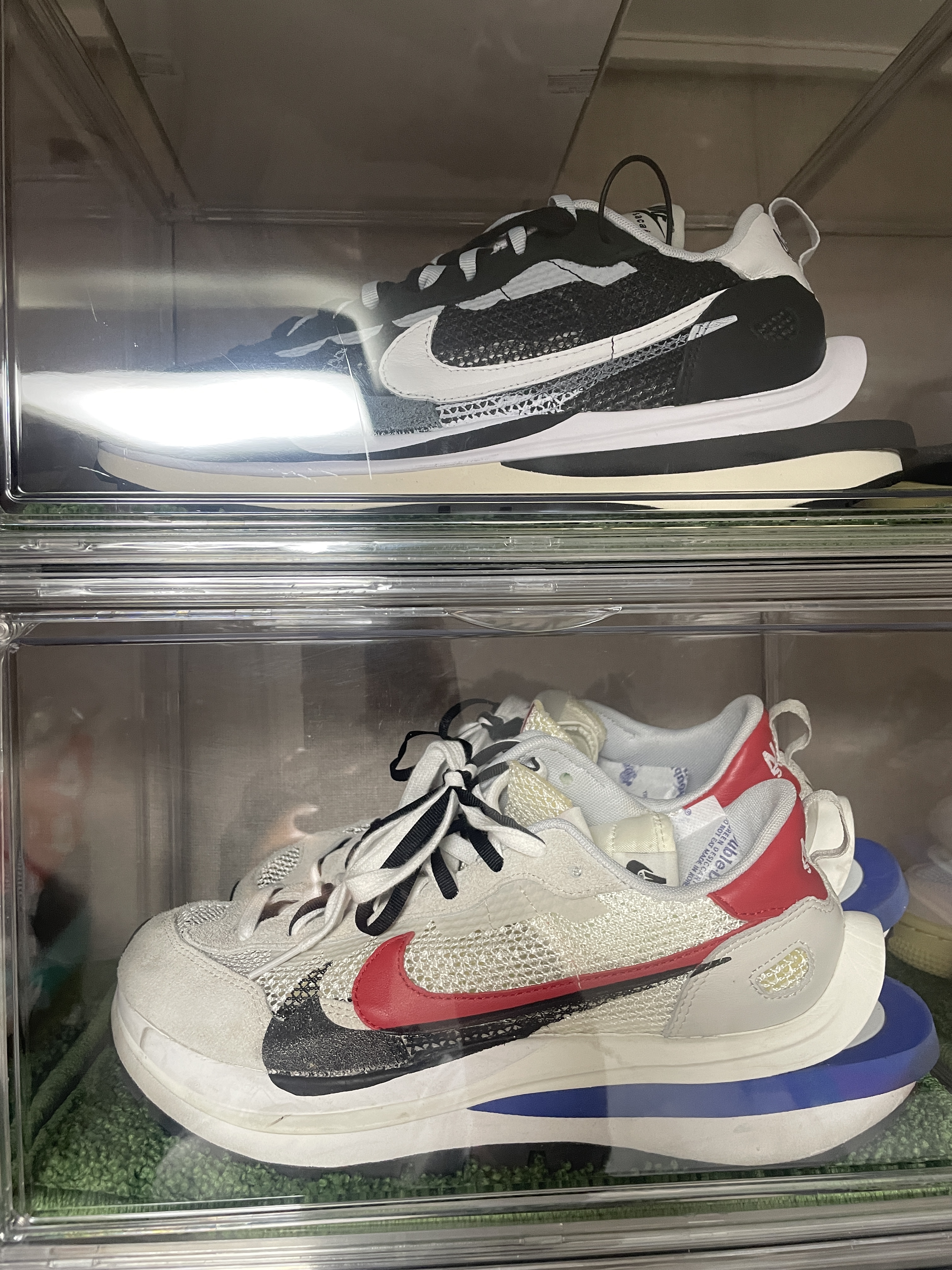 Nike x Sacai VaporWaffle Black White, Nike x Sacai VaporWaffle Royal Fuchsia 착용 스타일