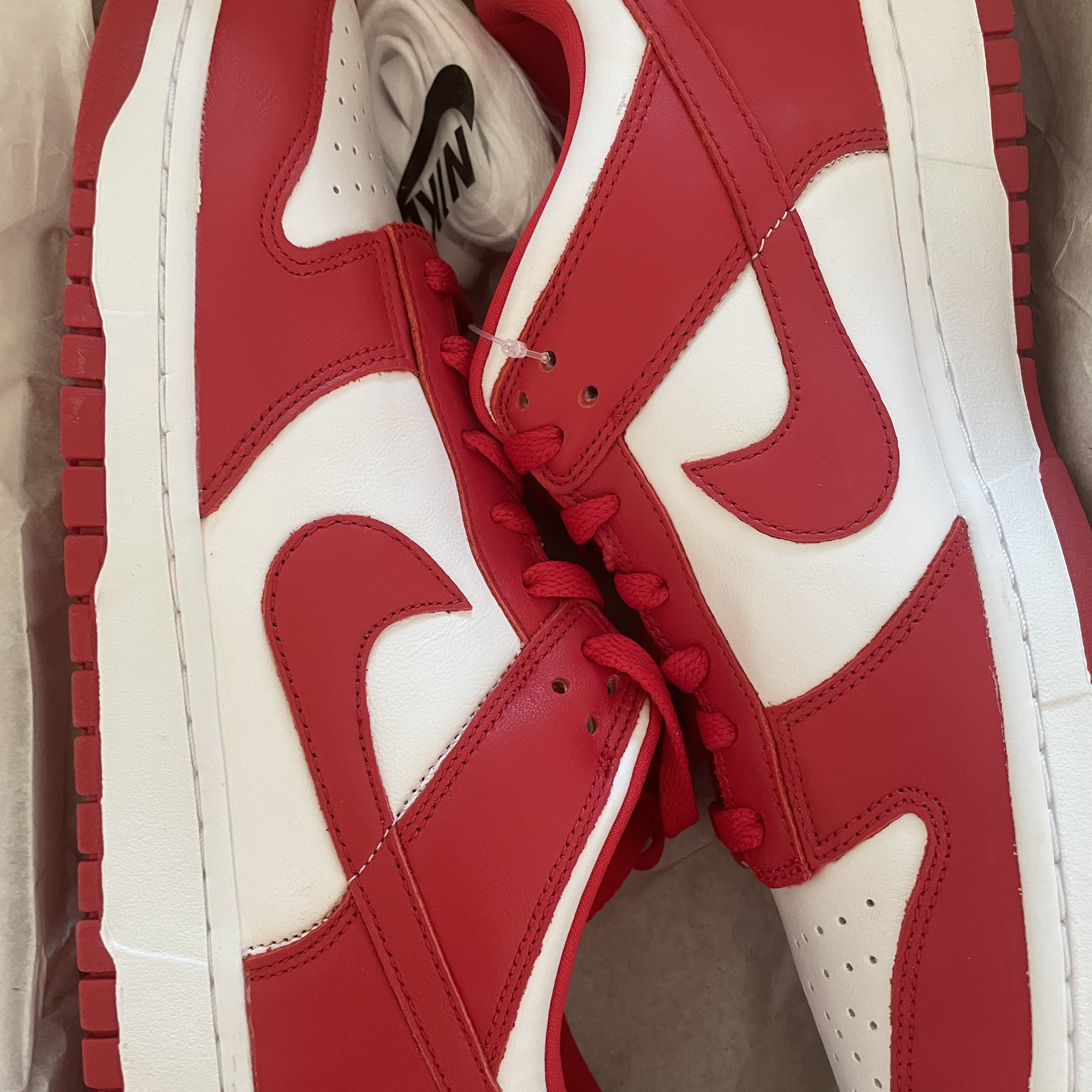 Nike Dunk Low SP White and University Red 2023 착용 스타일