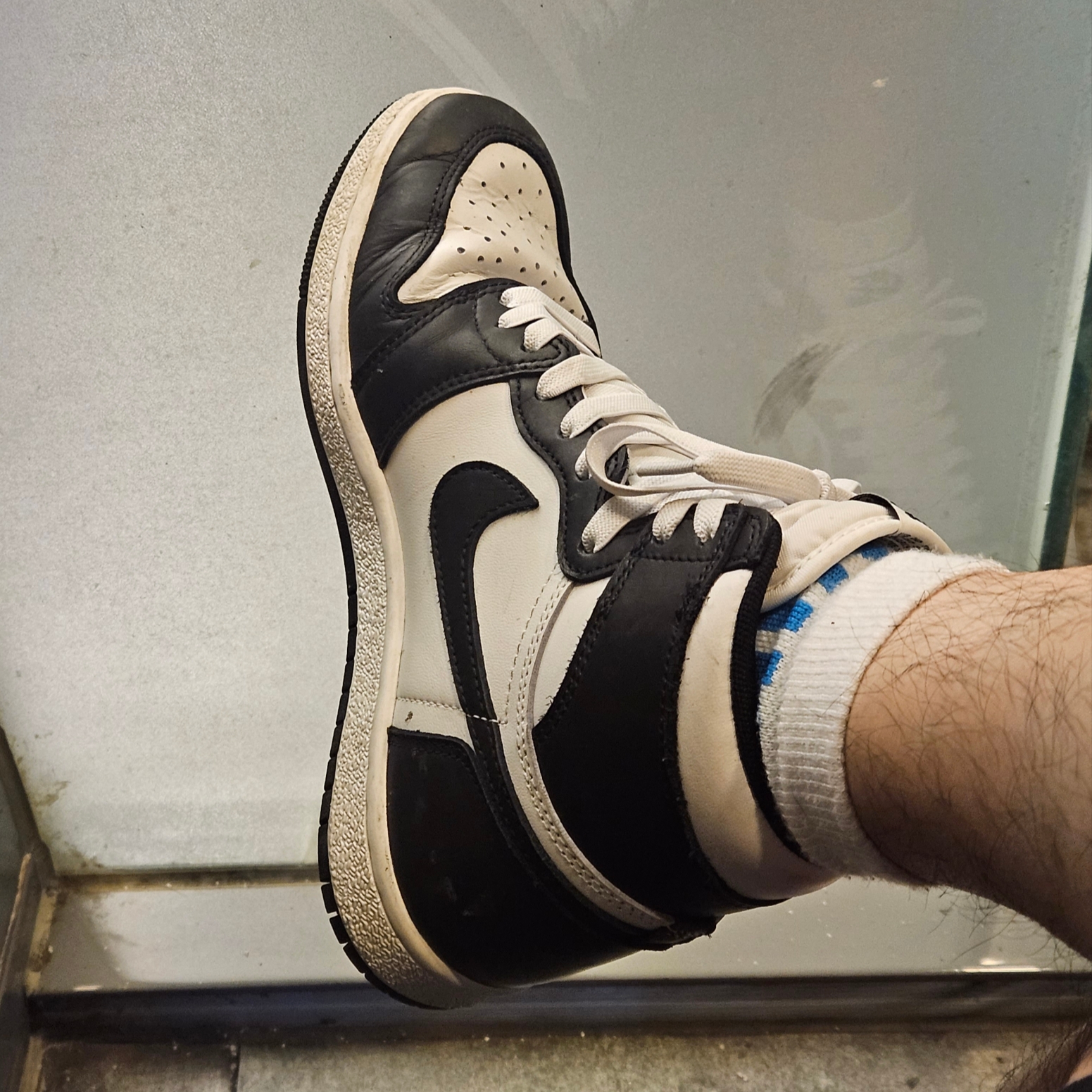 Jordan 1 High 85 Black White 착용 스타일