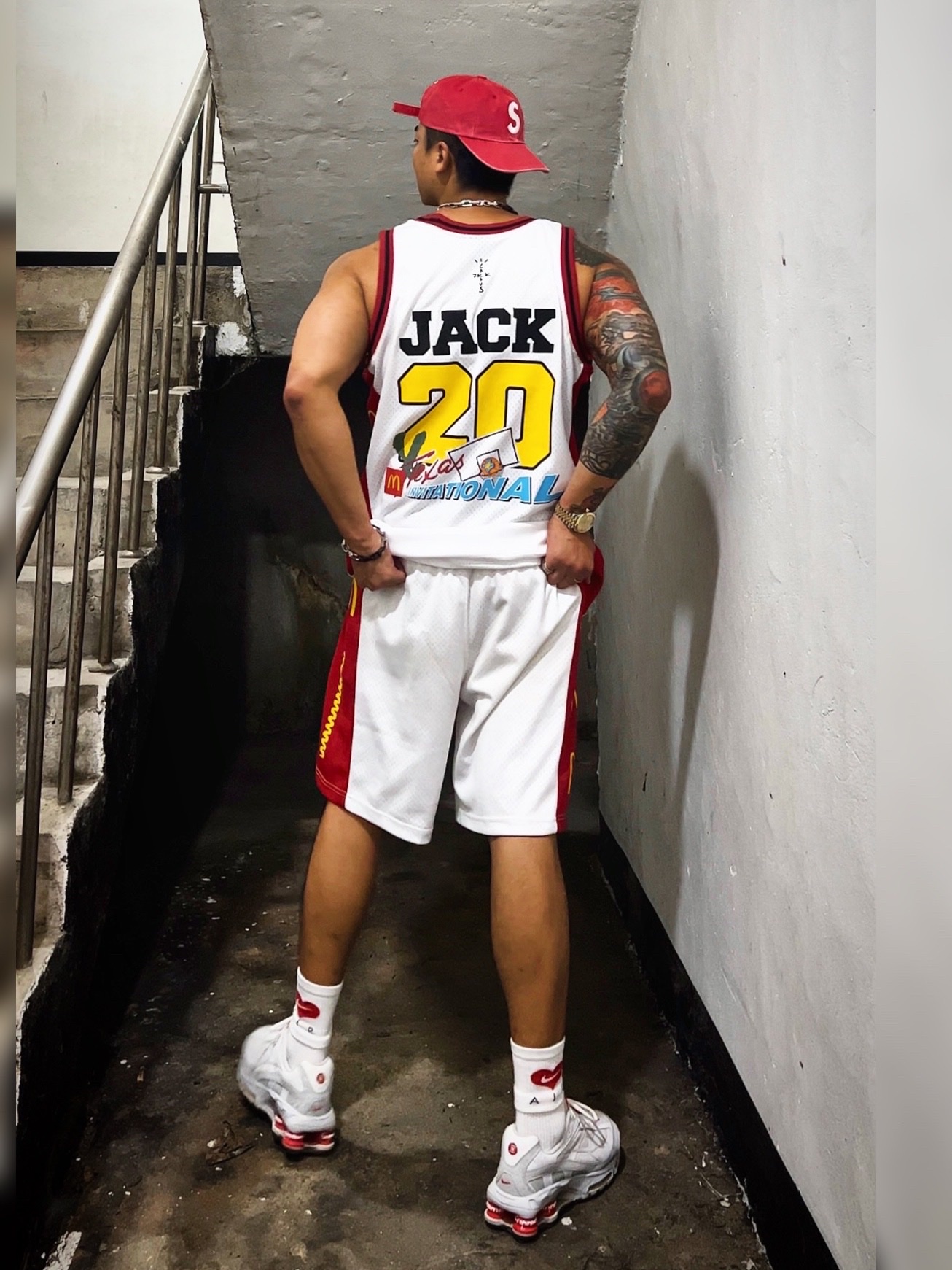 Supreme Pigment Canvas S Logo 6-Panel Red - 23SS, Nike x Supreme Shox Ride 2 SP White 착용 스타일 - 3
