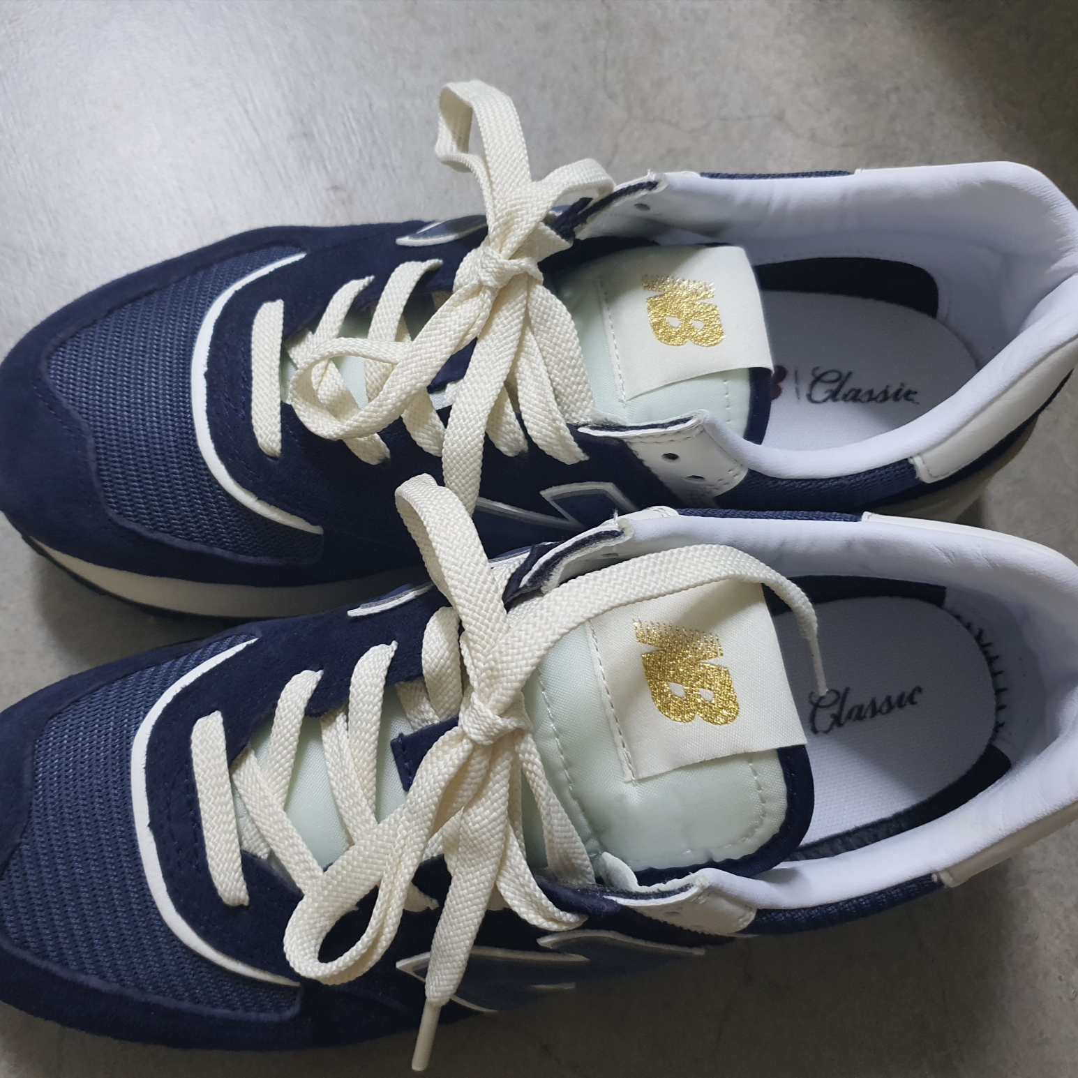 New Balance 574 Legacy Navy 착용 스타일 - 2