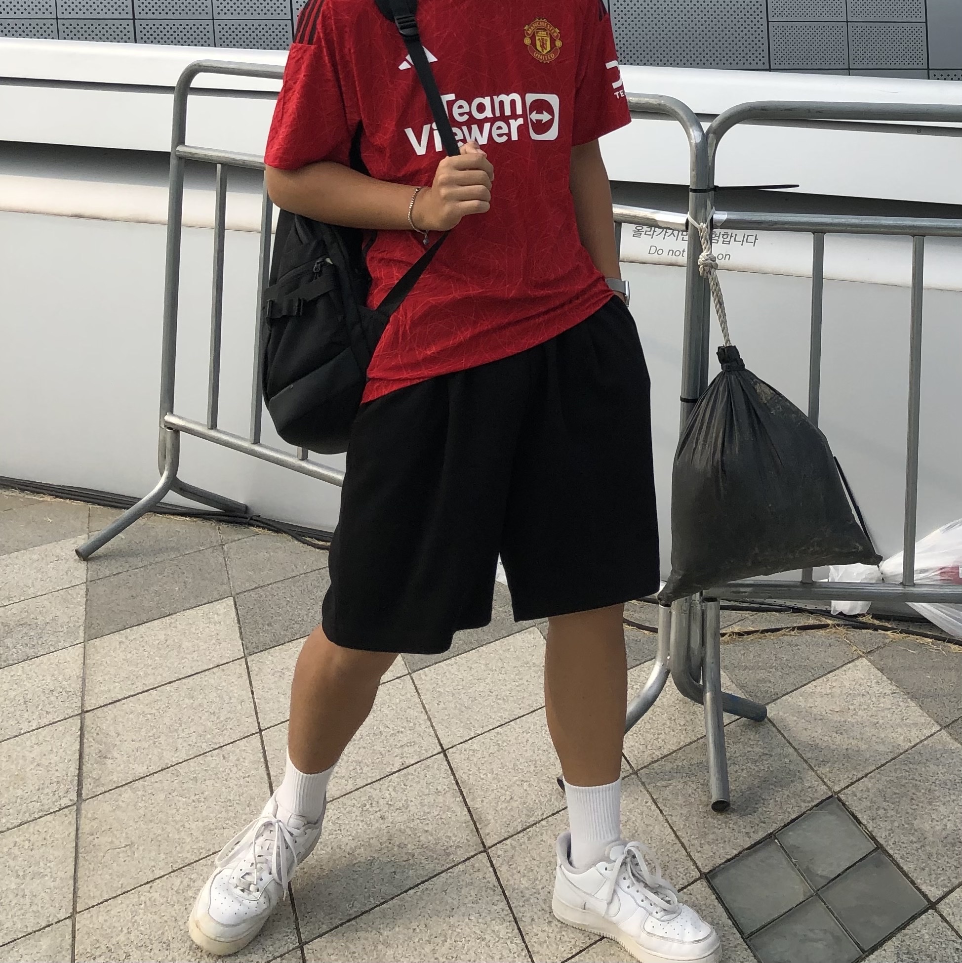 Adidas Manchester United 2023/24 Home Jersey Team Collegiate Red - KR Sizing (Non Marking Ver.), Nike Air Force 1 '07 Low White 착용 스타일 - 3