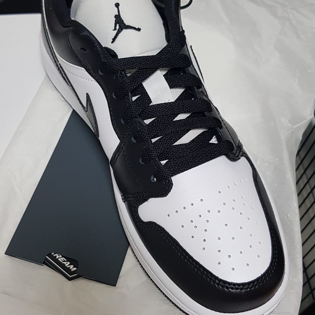 (W) Jordan 1 Low Black and White 착용 스타일