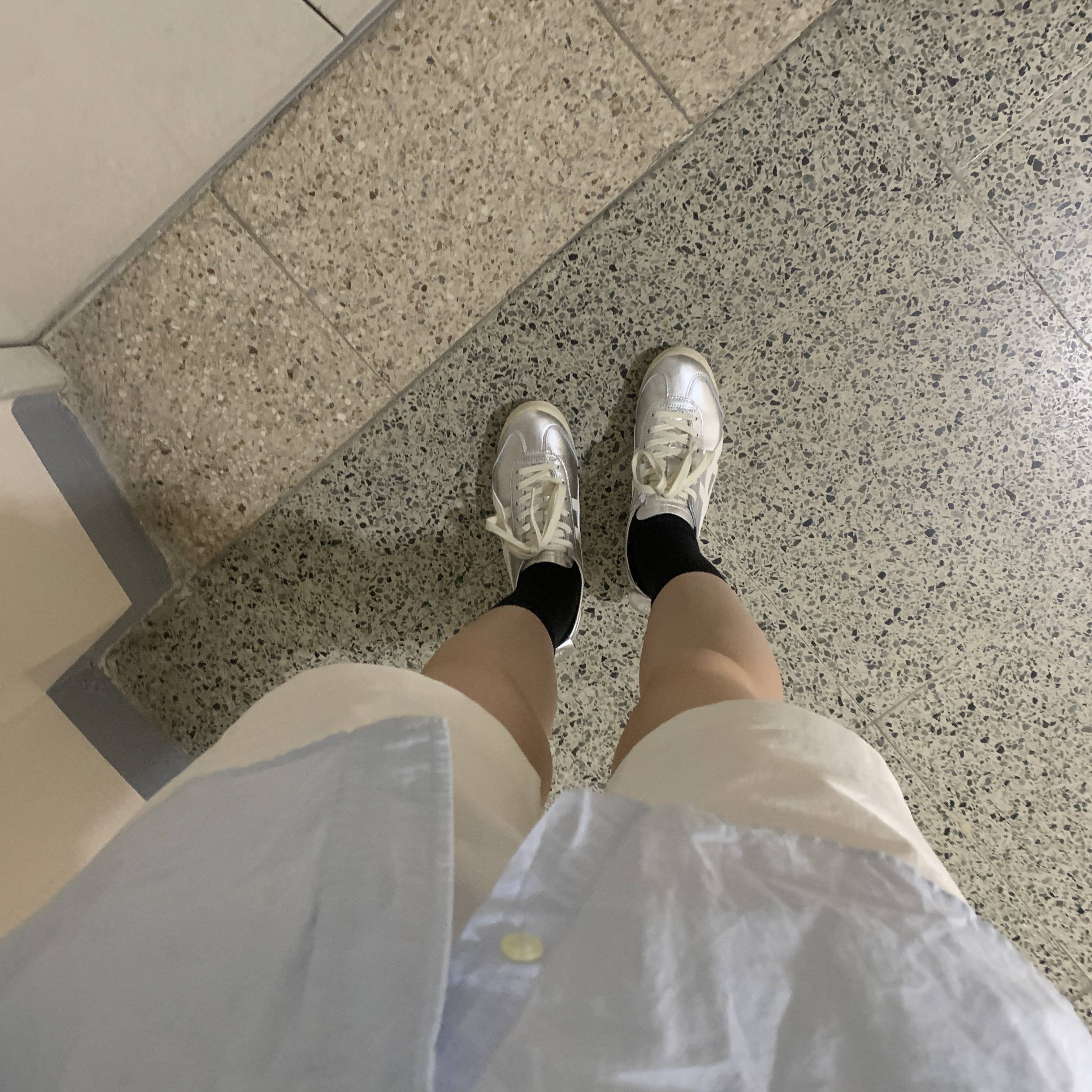 Onitsuka Tiger Mexico 66 White Silver 착용 스타일