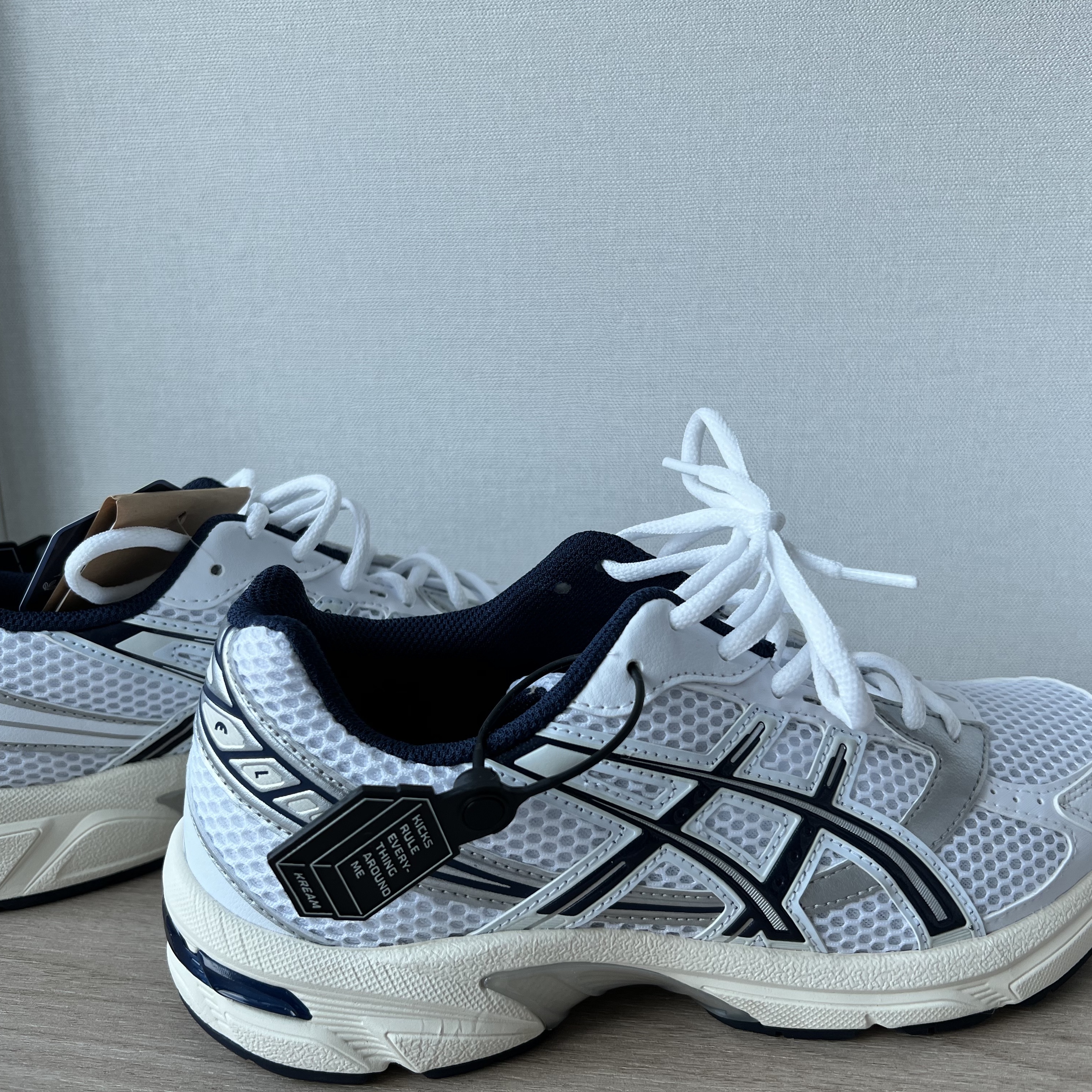(W) Asics Gel-1130 White Midnight 착용 스타일 - 1