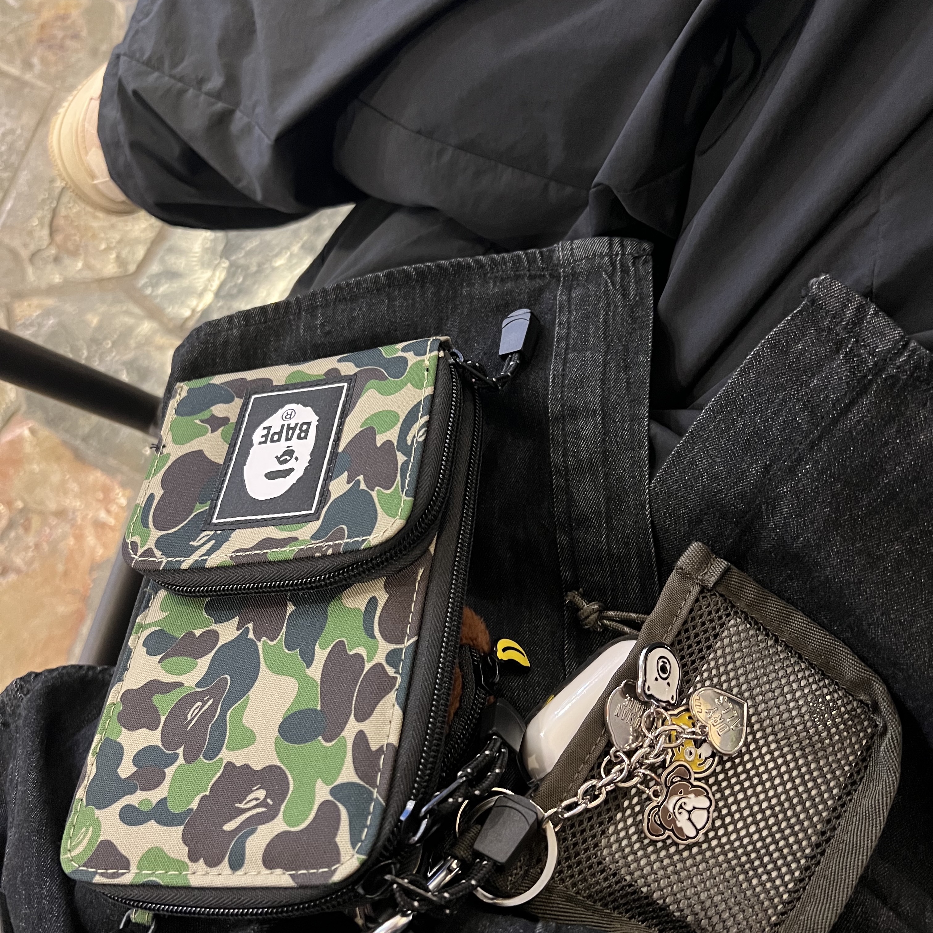 Human Made Nylon Card Case Olive Drab, Human Made Animal Keyring Silver 착용 스타일