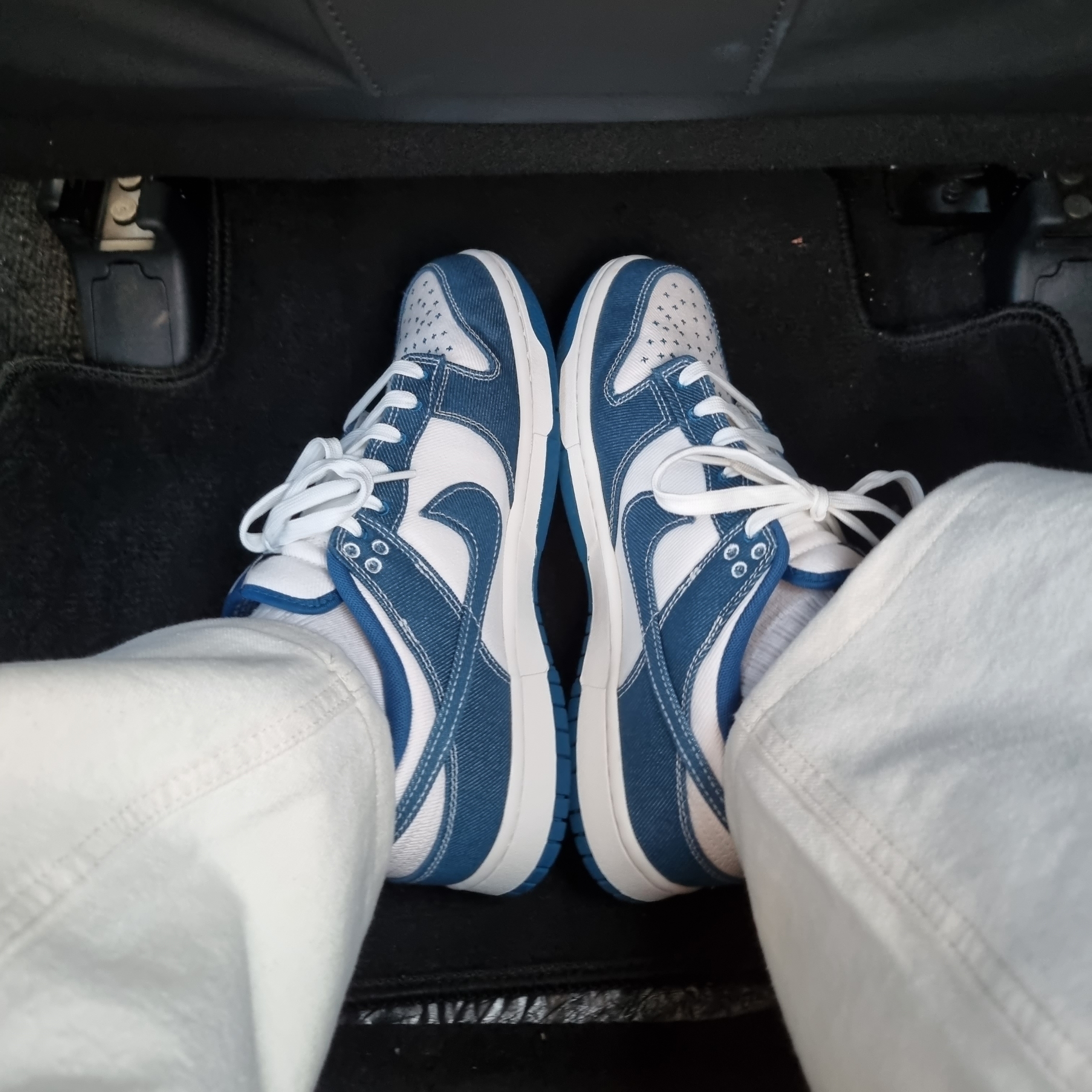 Nike Dunk Low Retro SE Industrial Blue 착용 스타일