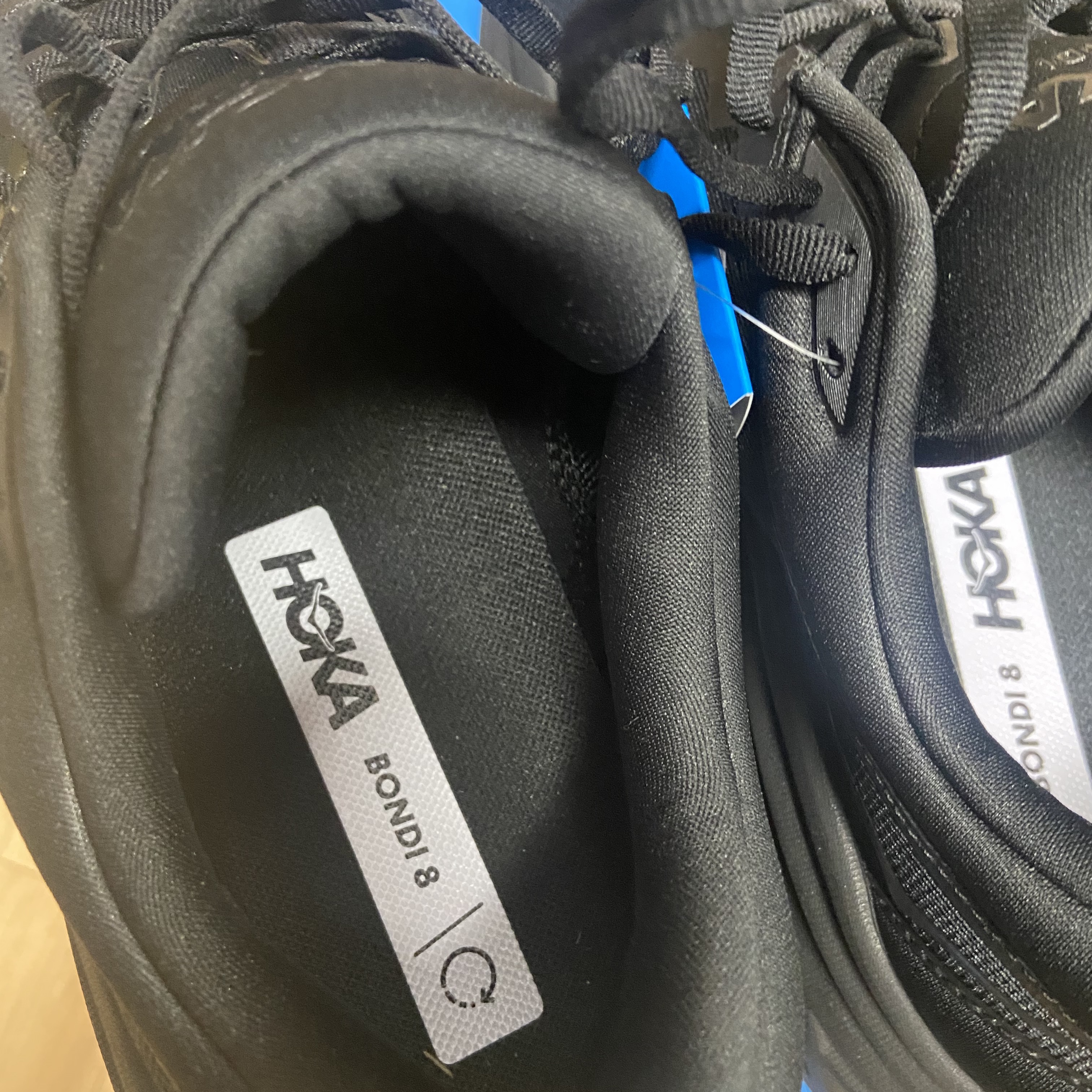 Hoka Bondi 8 Black - Wide 착용 스타일 - 4
