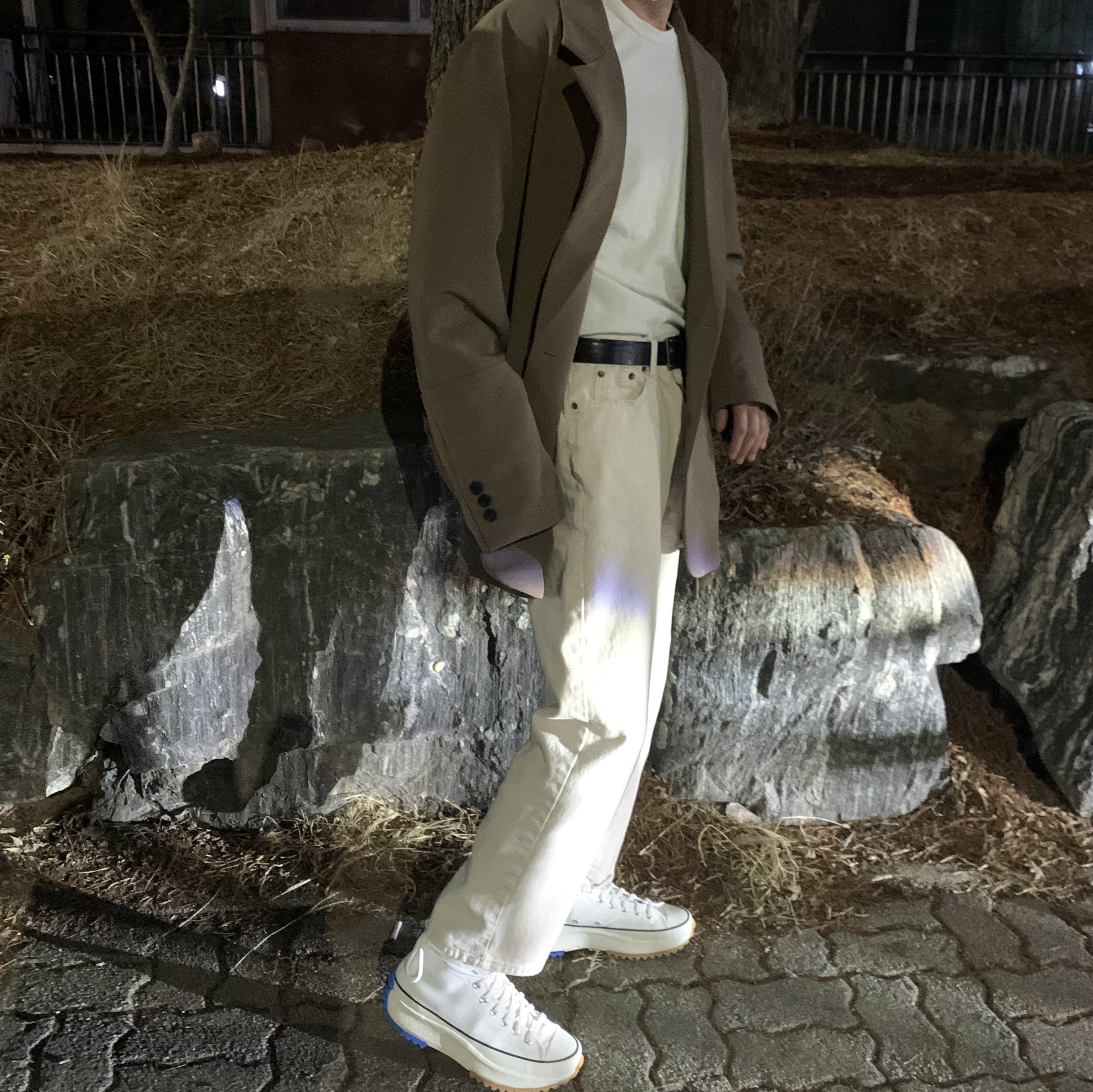 Converse x JW Anderson Run Star Hike Hi White 착용 스타일