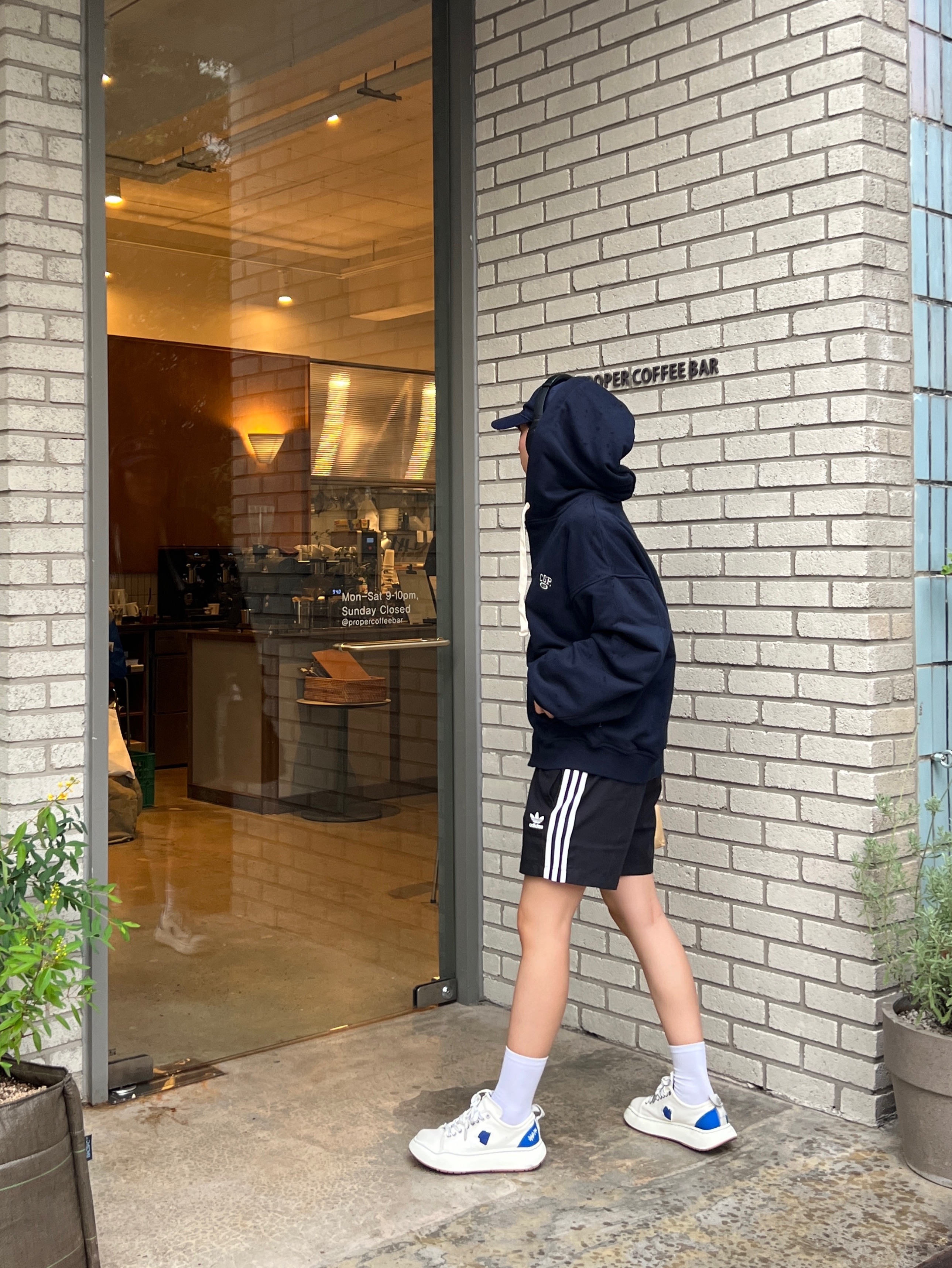 Ader Error Log; Canv White, Adidas Adicolor Classics 3-Stripes Swim Shorts Black - KR Sizing 착용 스타일 - 3