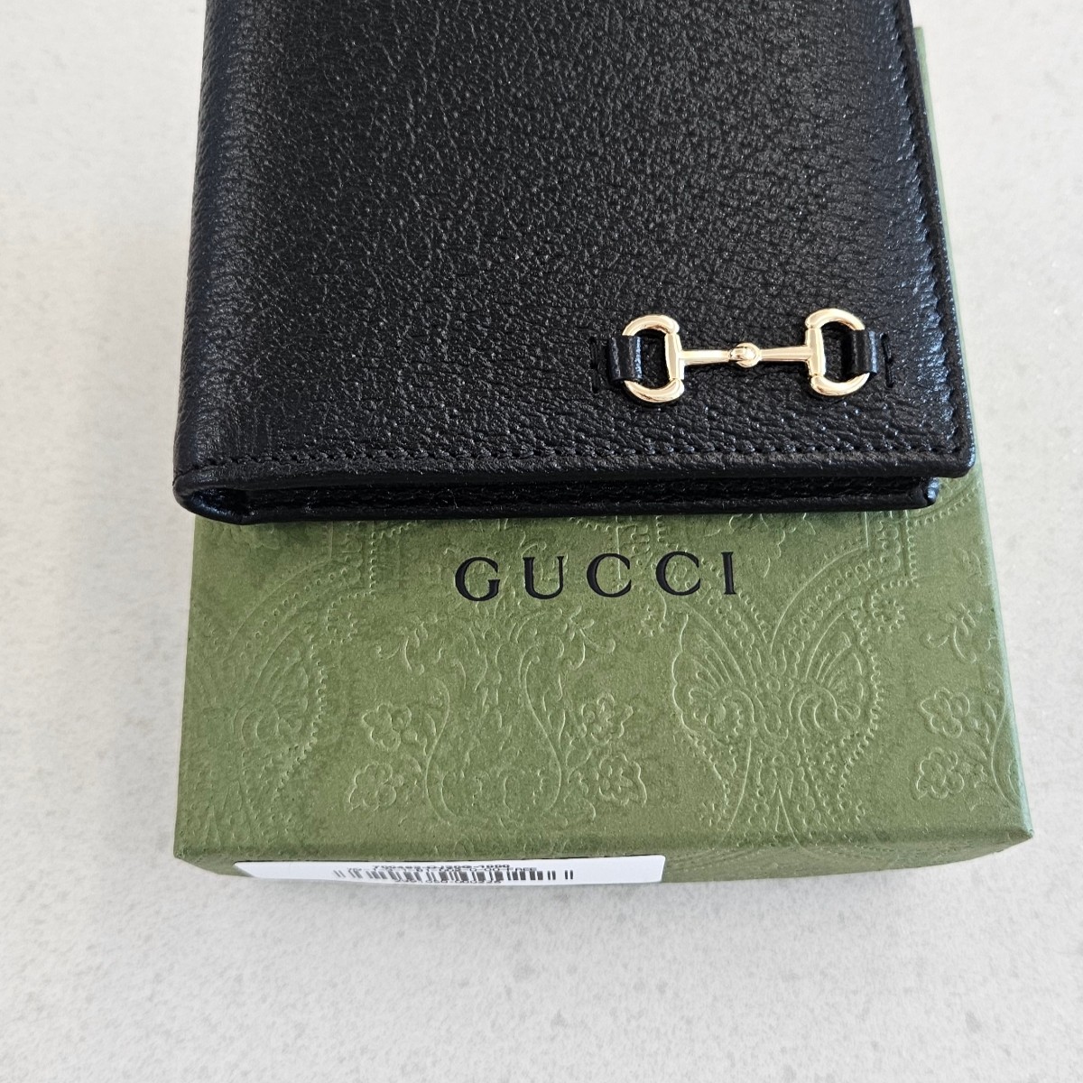 Gucci Horsebit Bi-Fold Wallet Black 착용 스타일