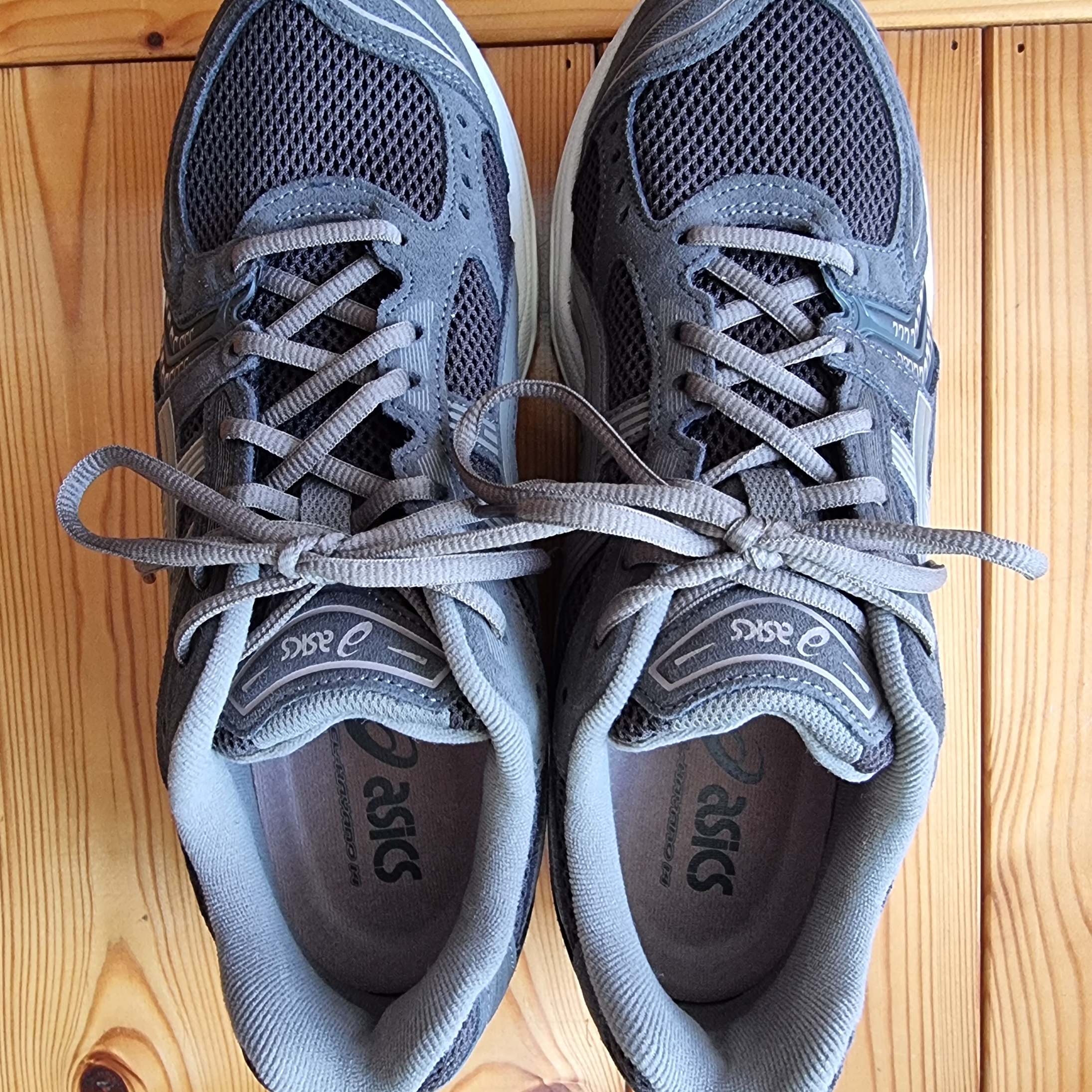 Asics Gel-Kayano 14 Dark Sepia Dark Taupe 착용 스타일 - 5