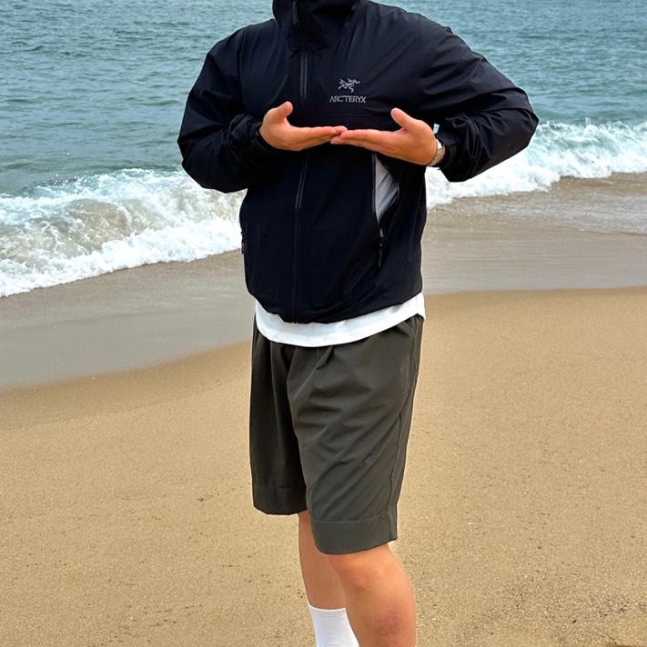 Arc'teryx Beta Jacket Black 착용 스타일