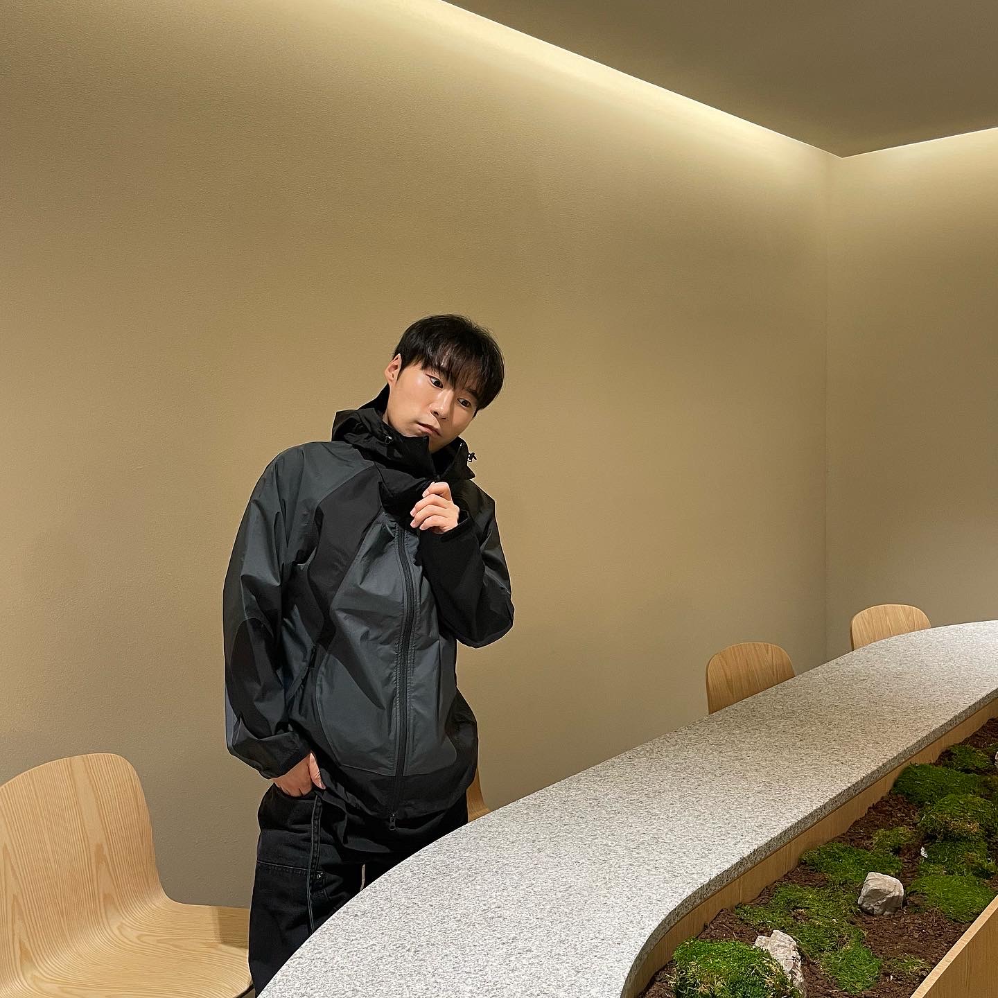 Sansan Gear 3L Jacket Black - 23SS 착용 스타일 - 2