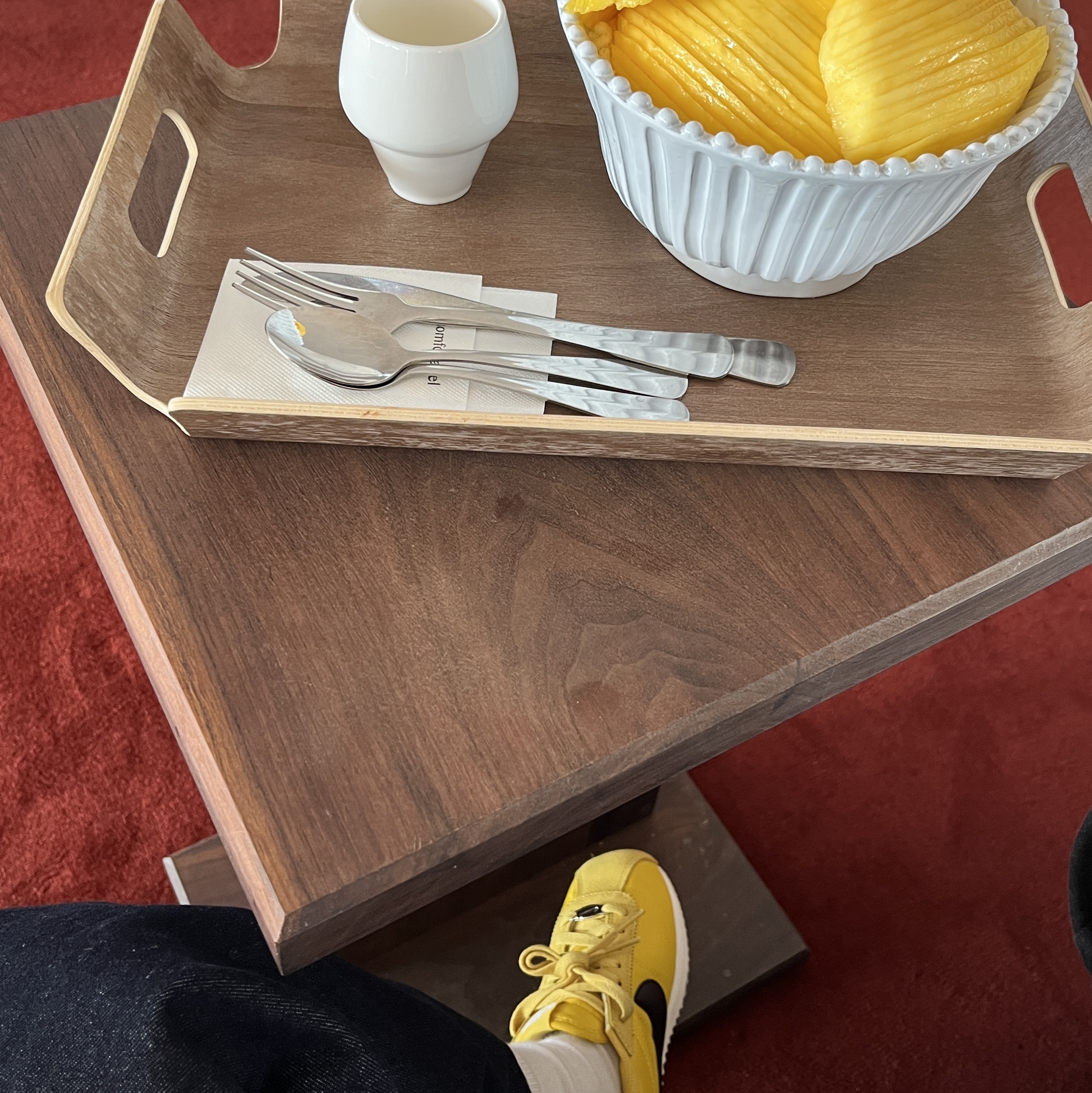 (W) Nike Cortez Vivid Sulfur 착용 스타일 - 3