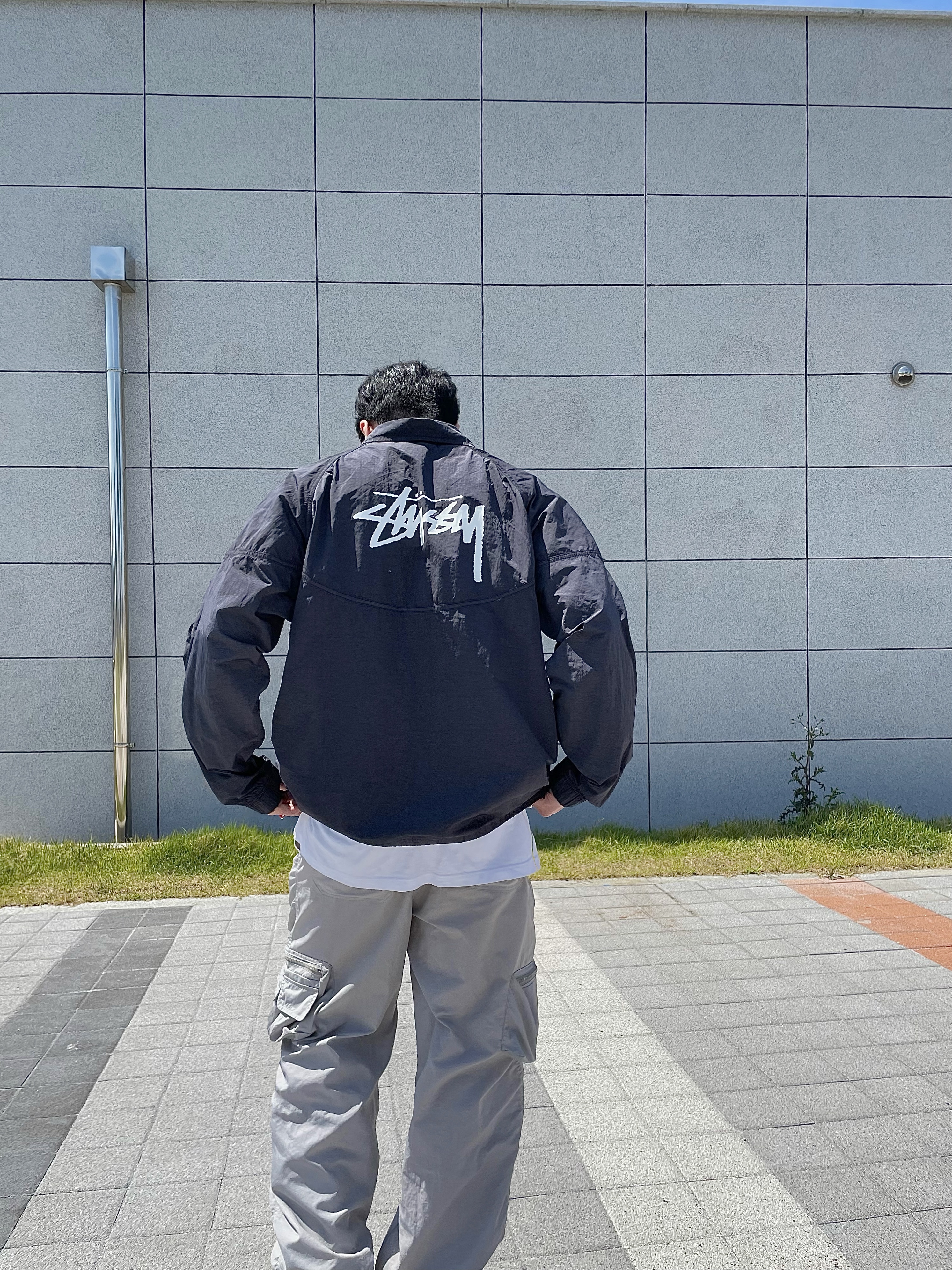 Nike x Stussy Windrunner Jacket Off Noir, Nike x Supreme Shox Ride 2 SP Black 착용 스타일 - 4