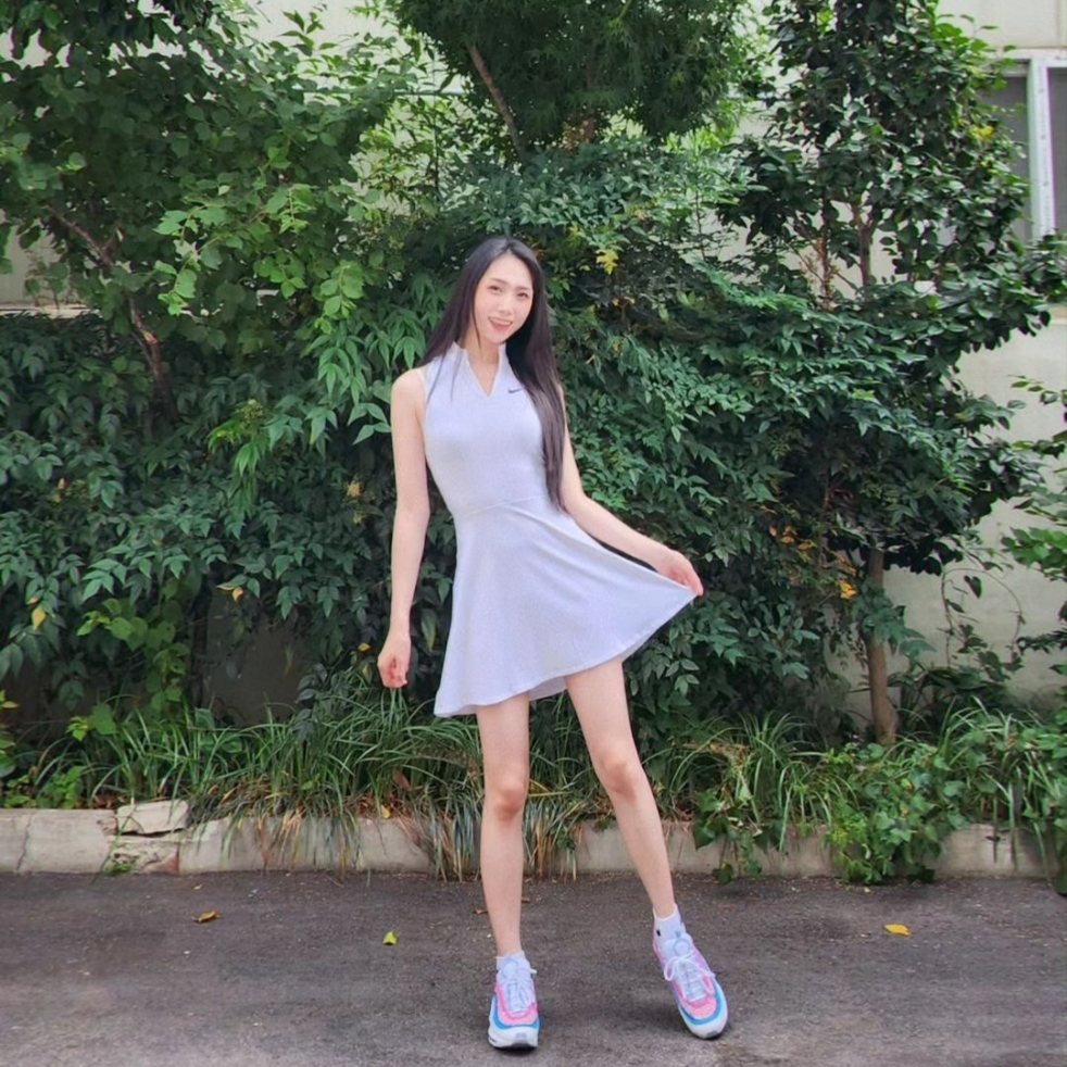 (W) Nike Dri-Fit Advantage Tennis Dress White - Asia, (GS) Nike Air Max 97 SE White Blue Lightning 착용 스타일