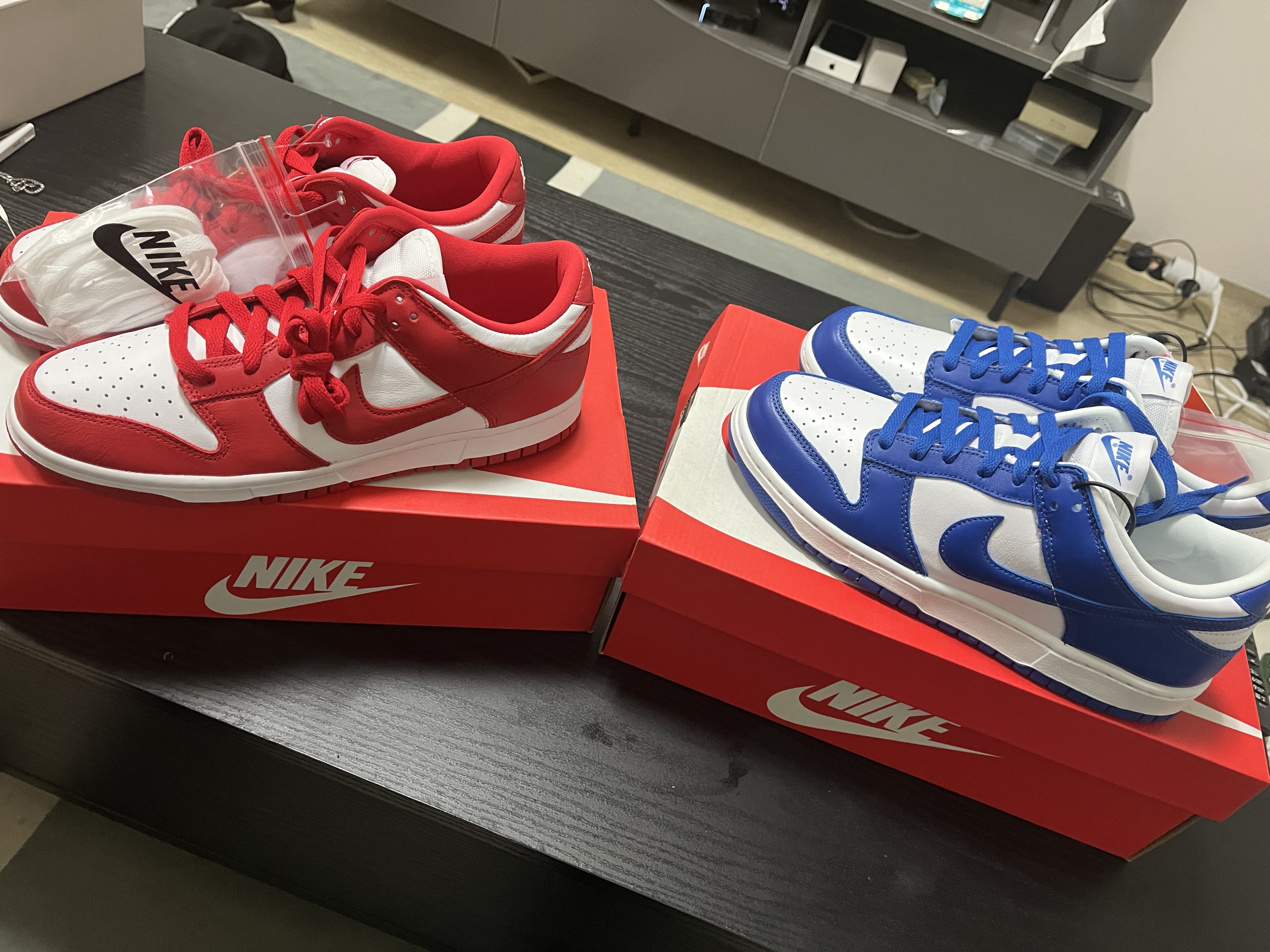 Nike Dunk Low SP Kentucky 2022, Nike Dunk Low SP White and University Red 2023 착용 스타일