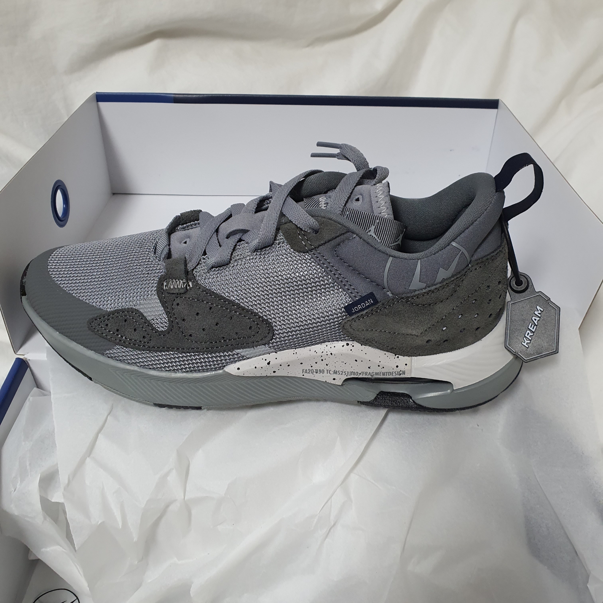 Jordan x Fragment Air Cadence SP Particle Grey 착용 스타일