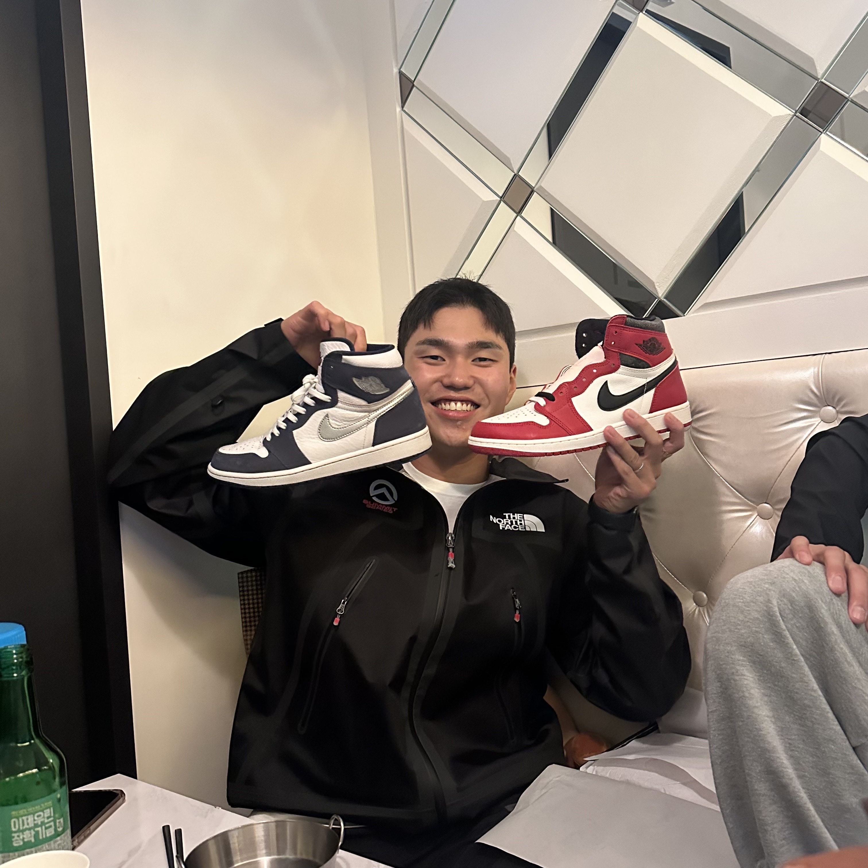 Jordan 1 Retro High OG CO.JP Midnight Navy, Jordan 1 Retro High OG Chicago 2022 착용 스타일