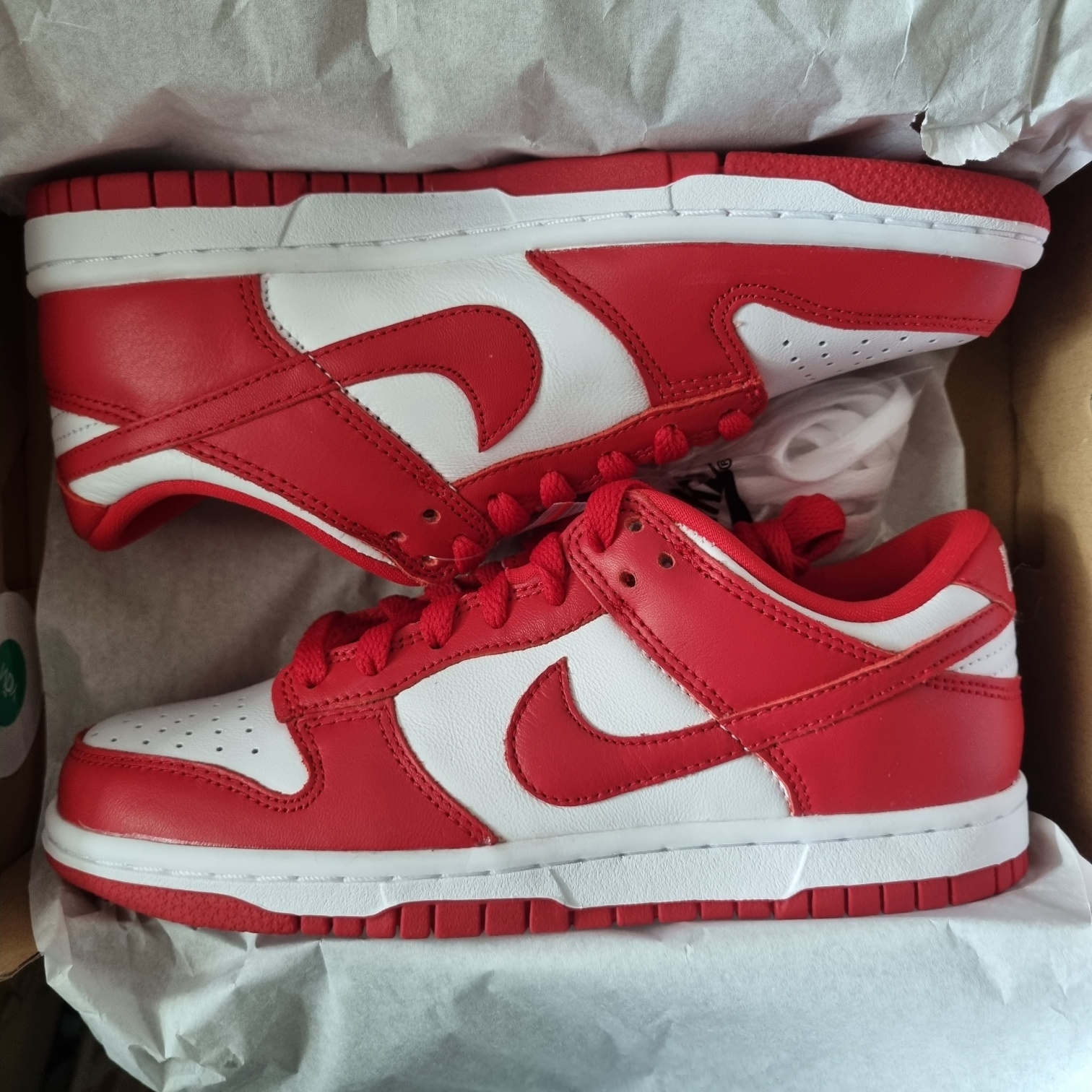Nike Dunk Low SP White and University Red 2023 착용 스타일
